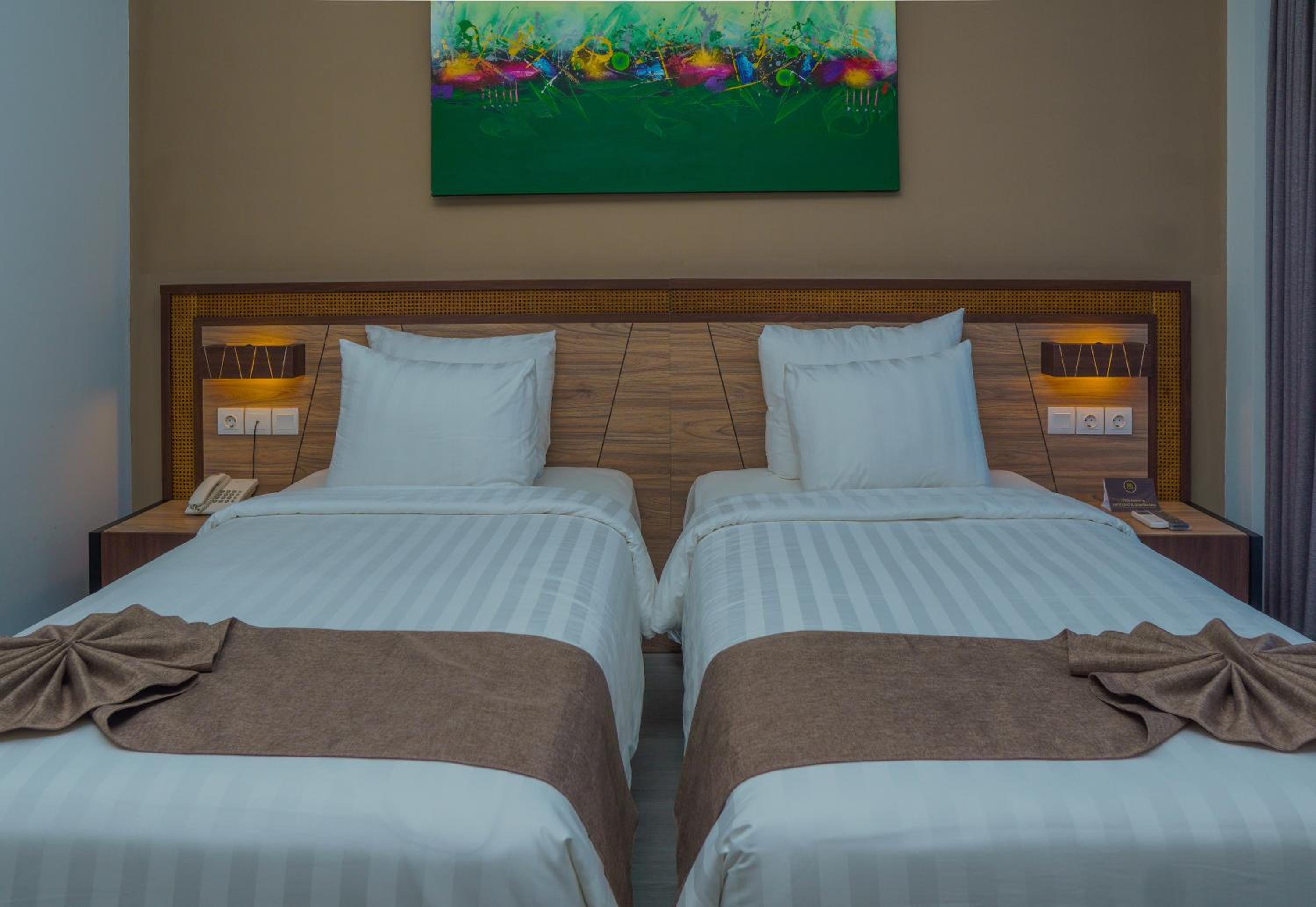 Deluxe Pool View Room  - Photo 7