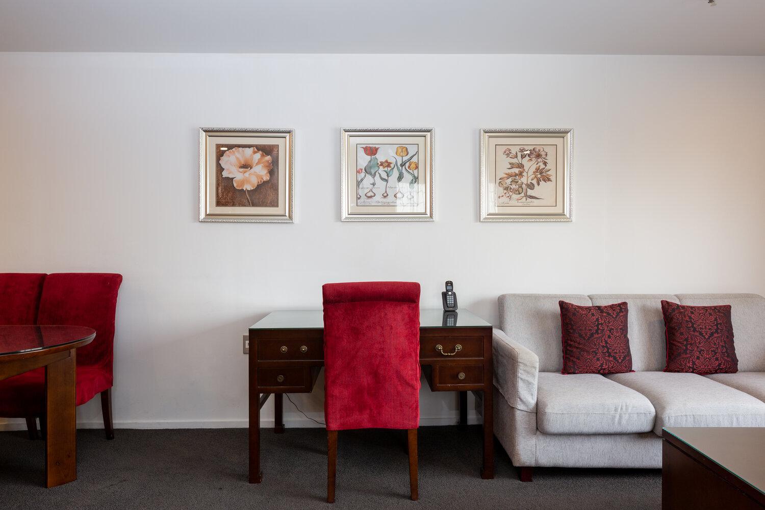 Standard One-Bedroom Apartment thumbnail 6