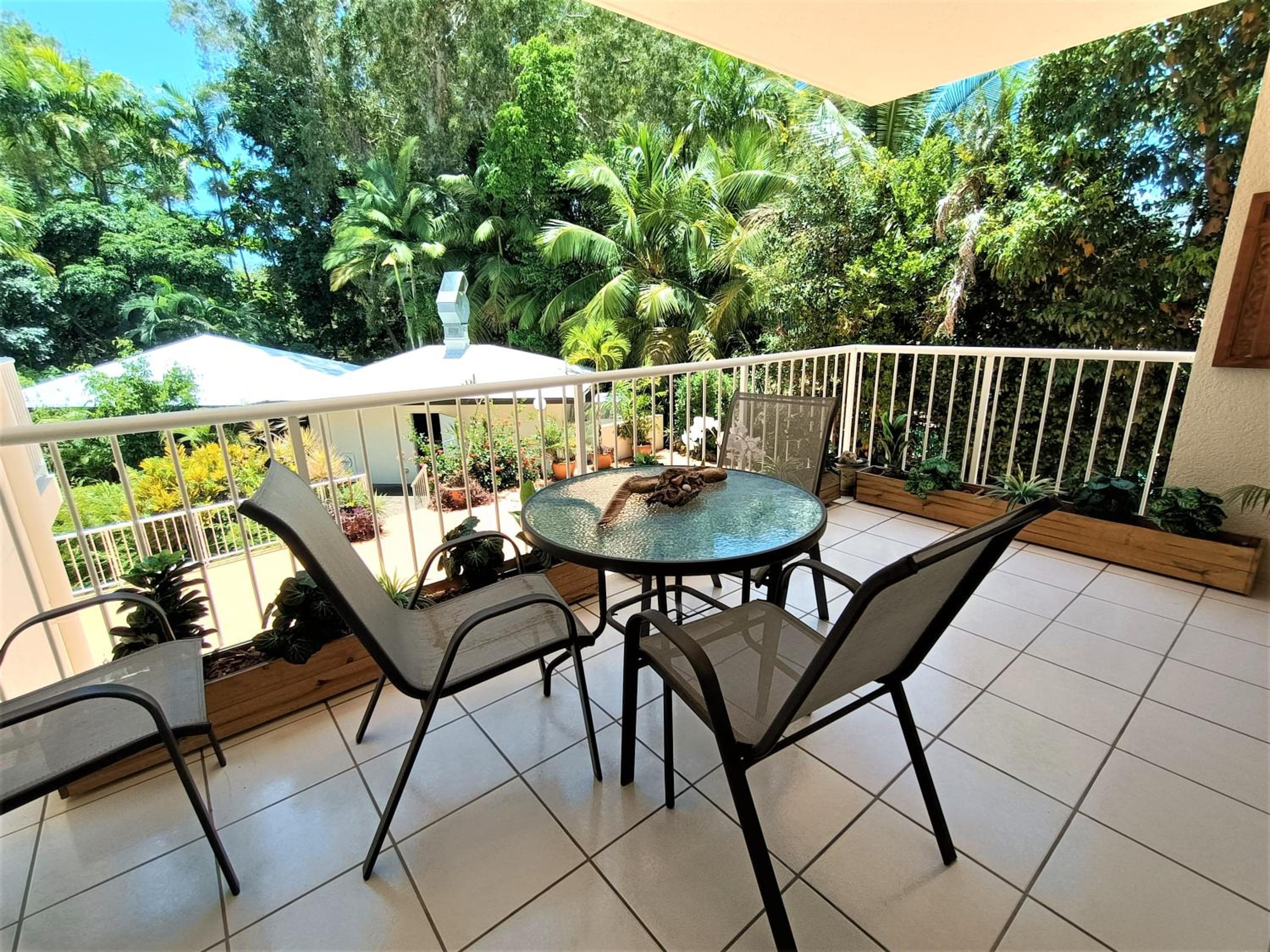 Apartment with Garden View photo 2