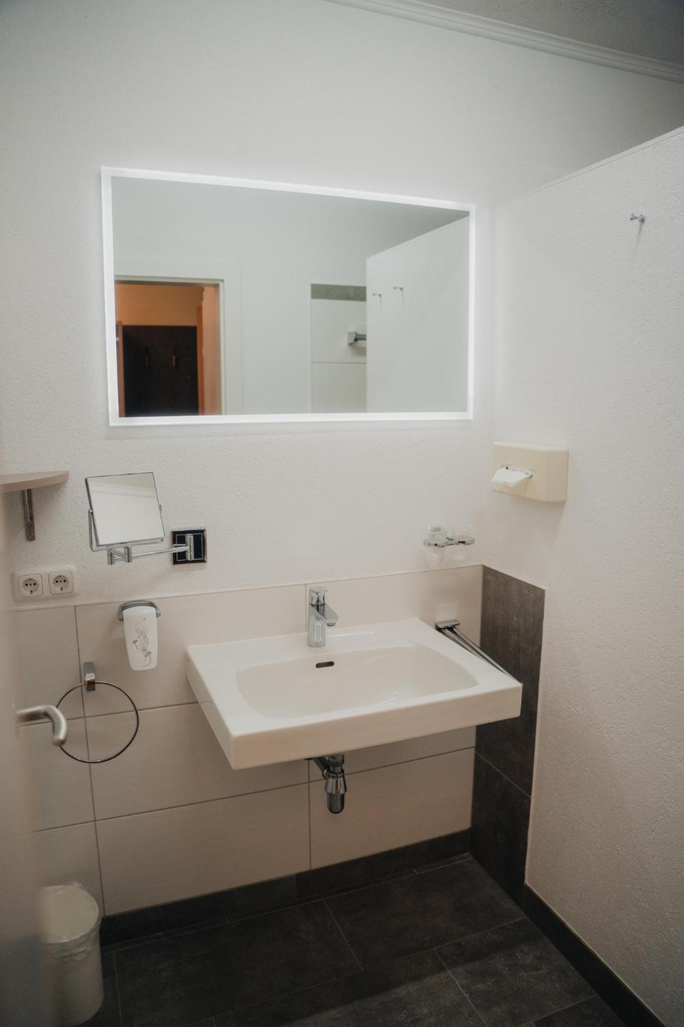 Double Room (1 Adult) photo 3