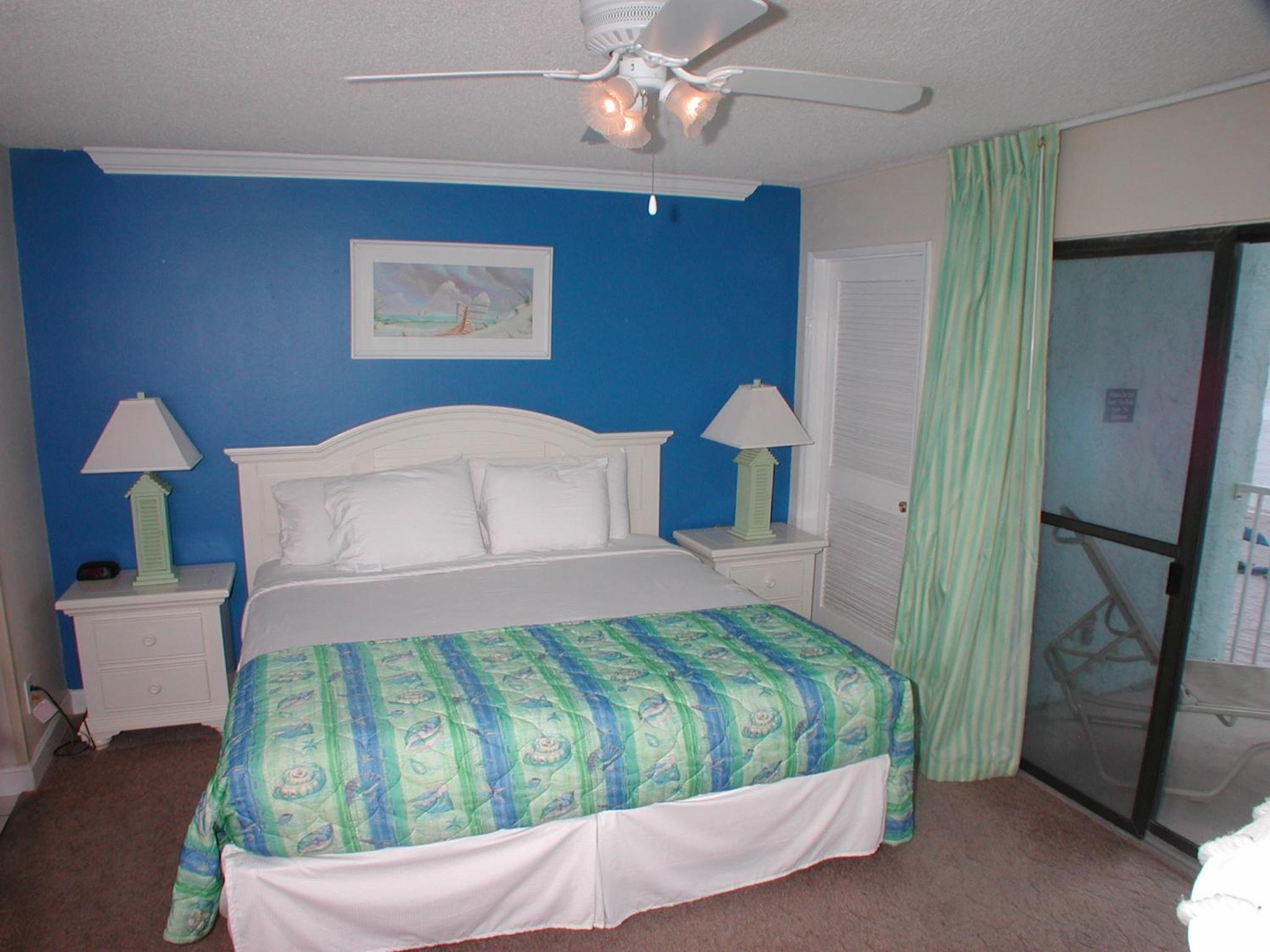 Three-Bedroom Townhouse photo 3
