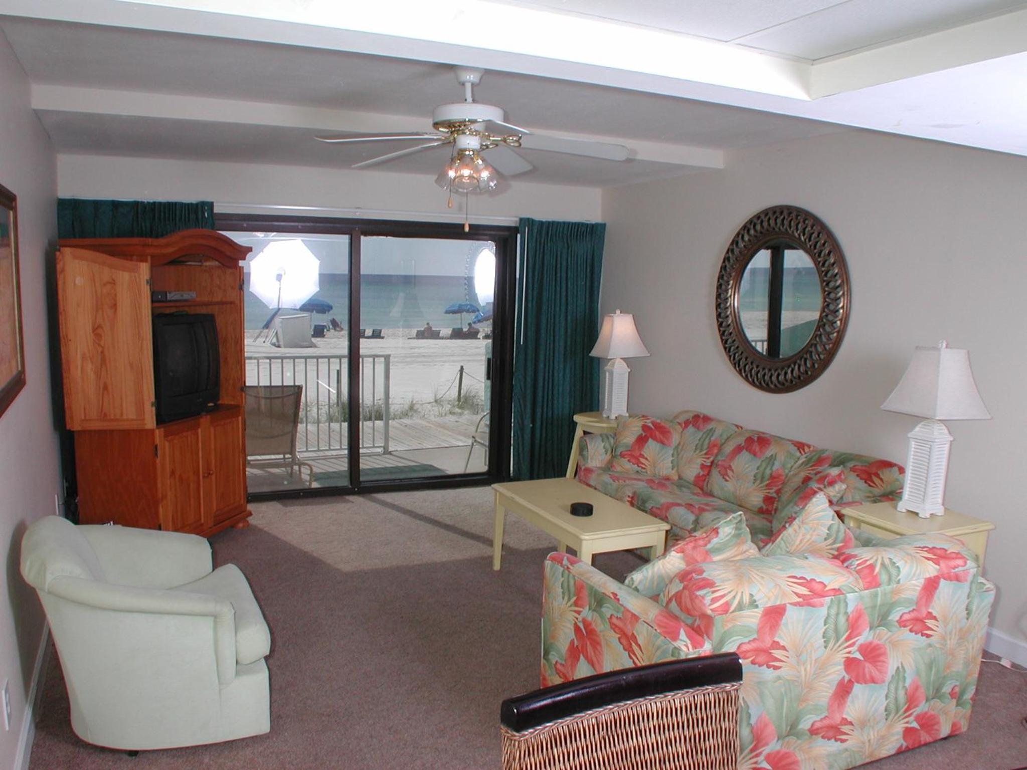 Two-Bedroom Townhouse photo 3