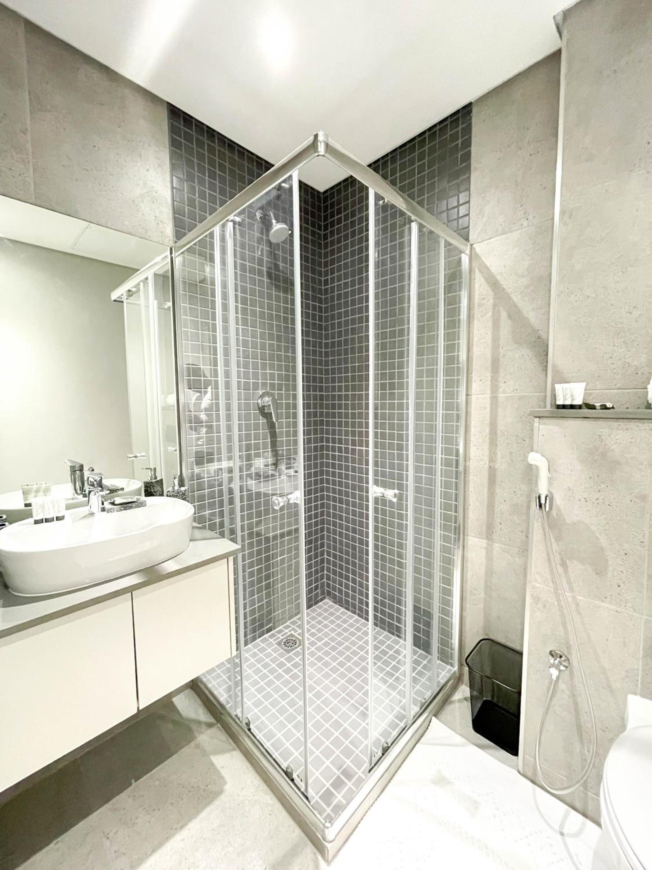 One-Bedroom Apartment - Photo 34