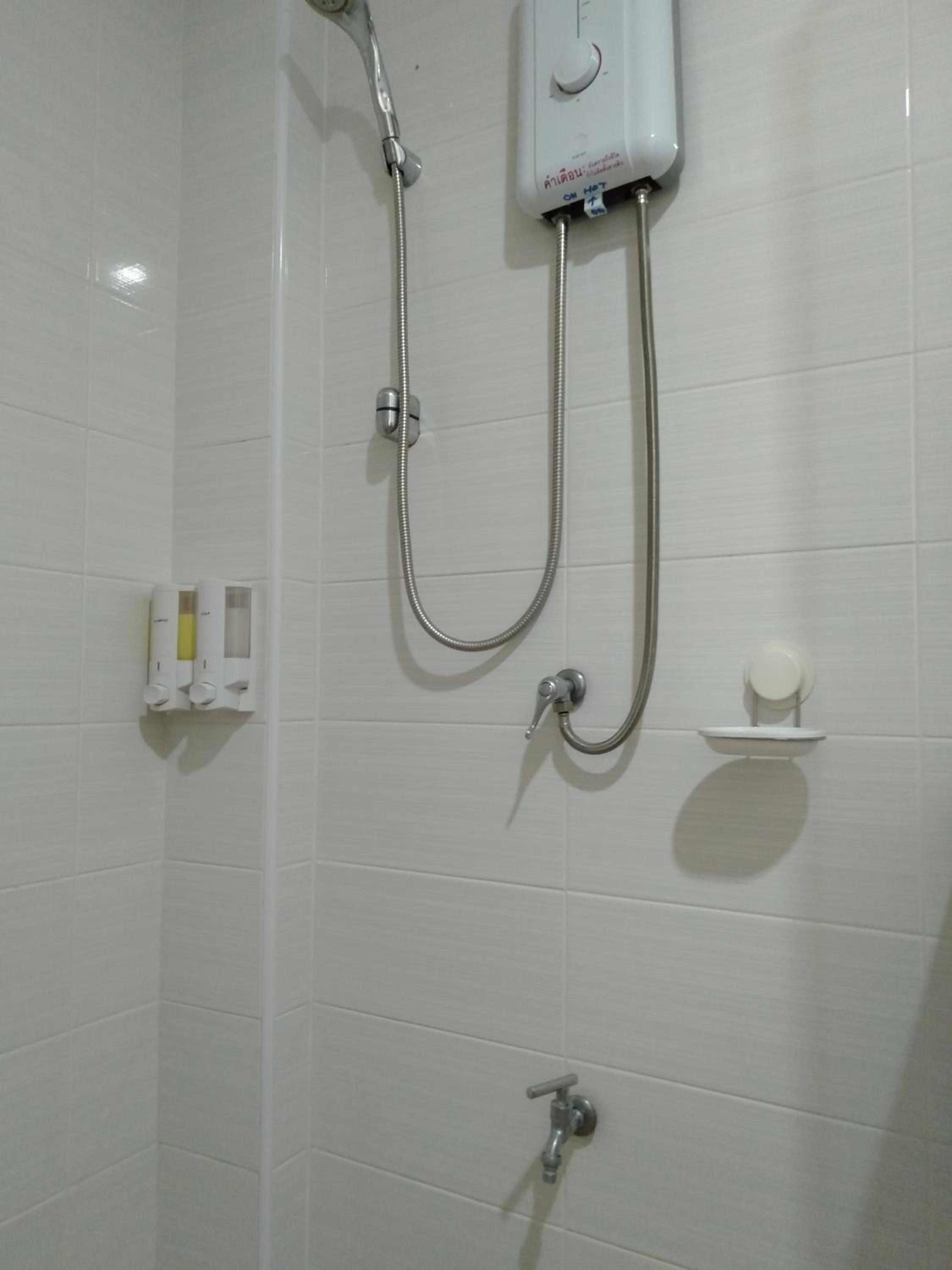 Standard Twin Room - Ground floor - Photo 7