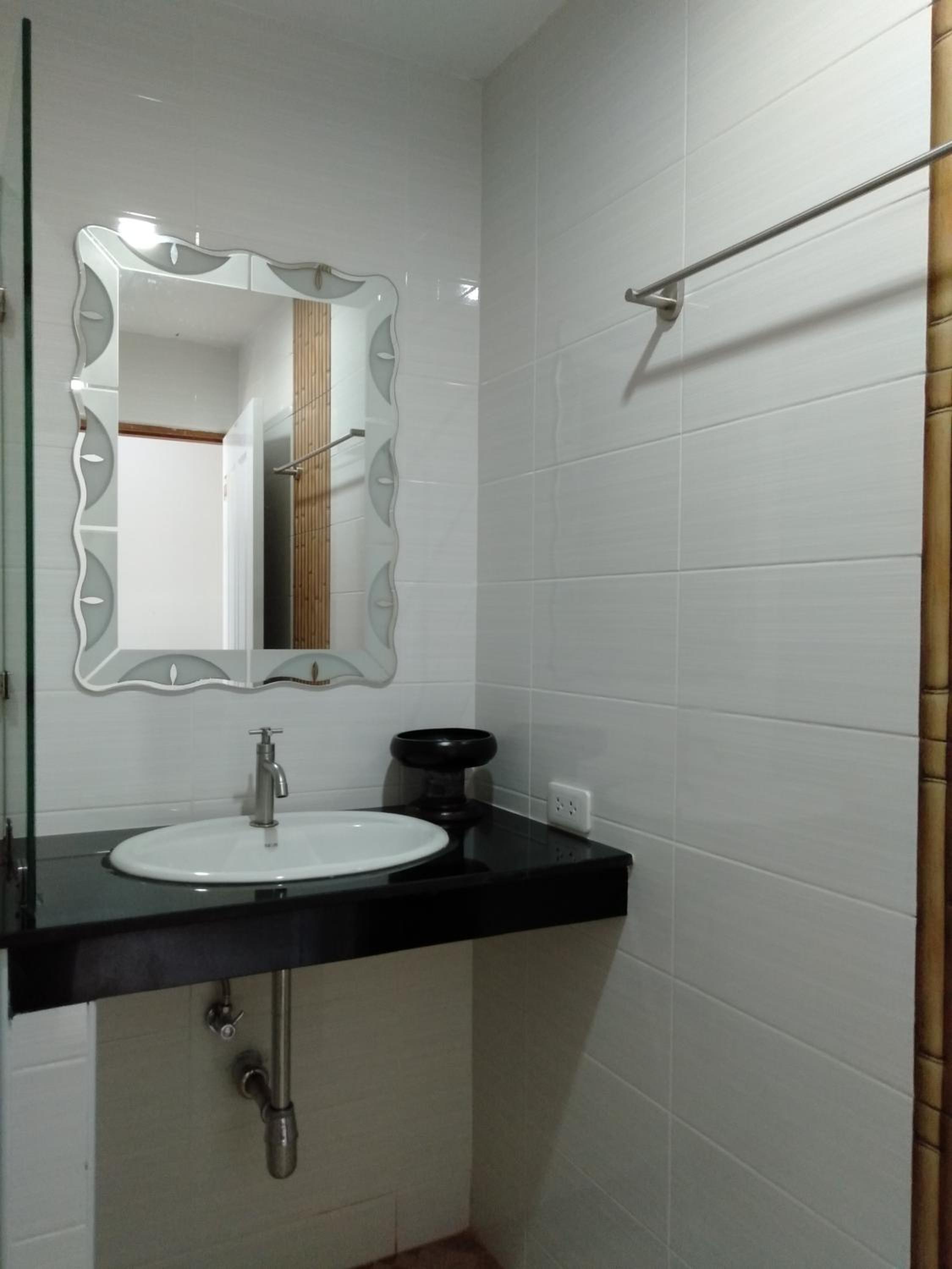 Standard Twin Room - Ground floor - Photo 8