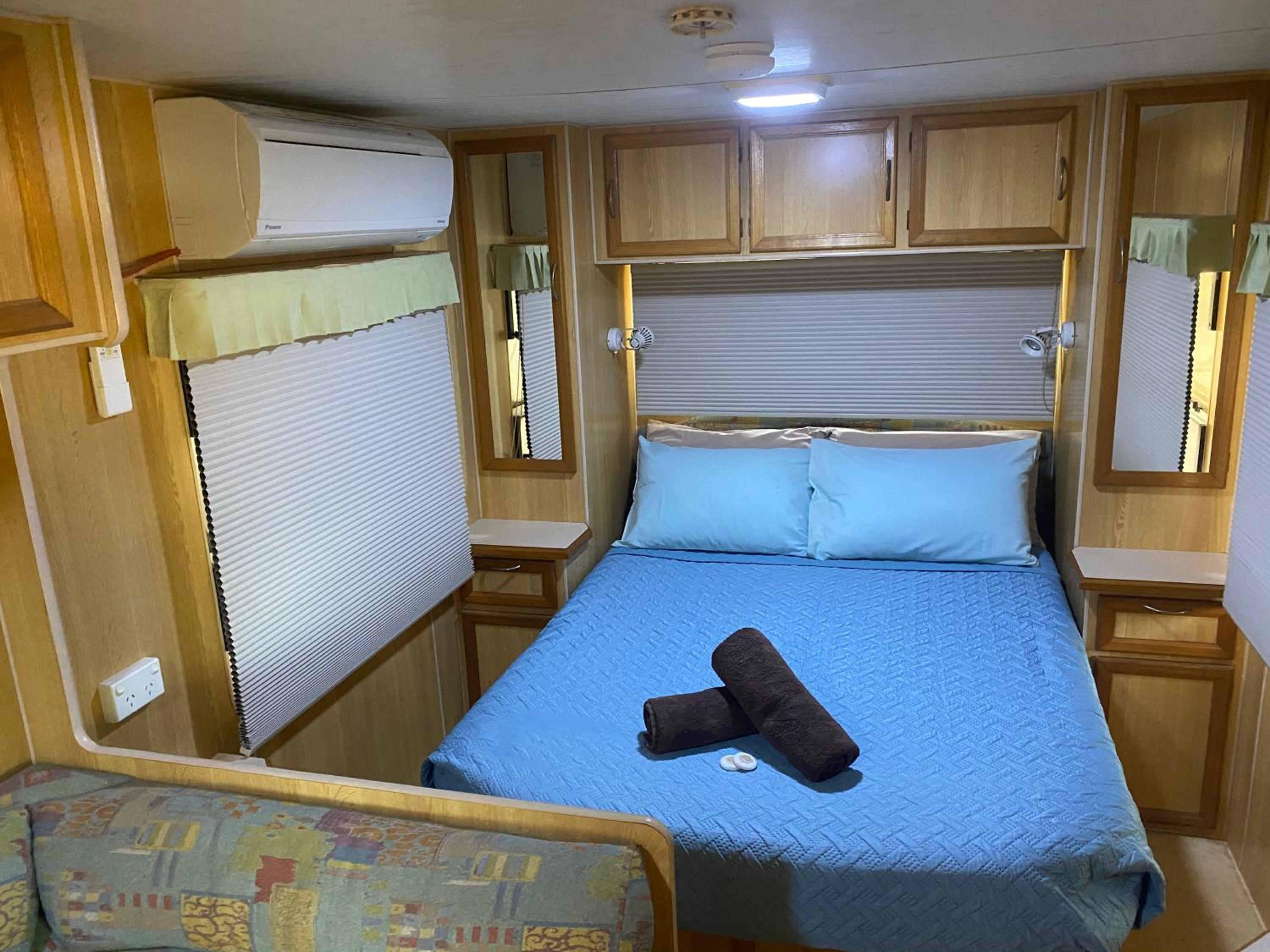 Caravan photo 1