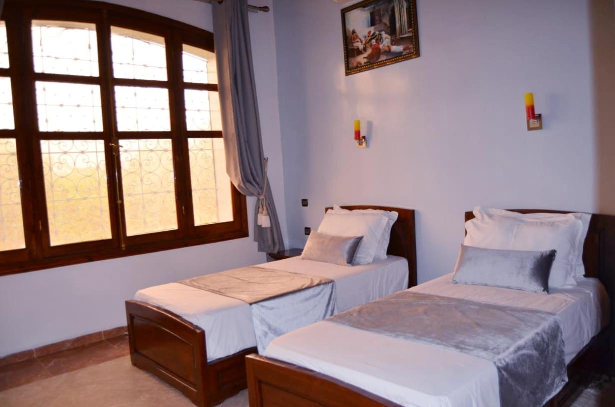 Twin Room - Photo 2