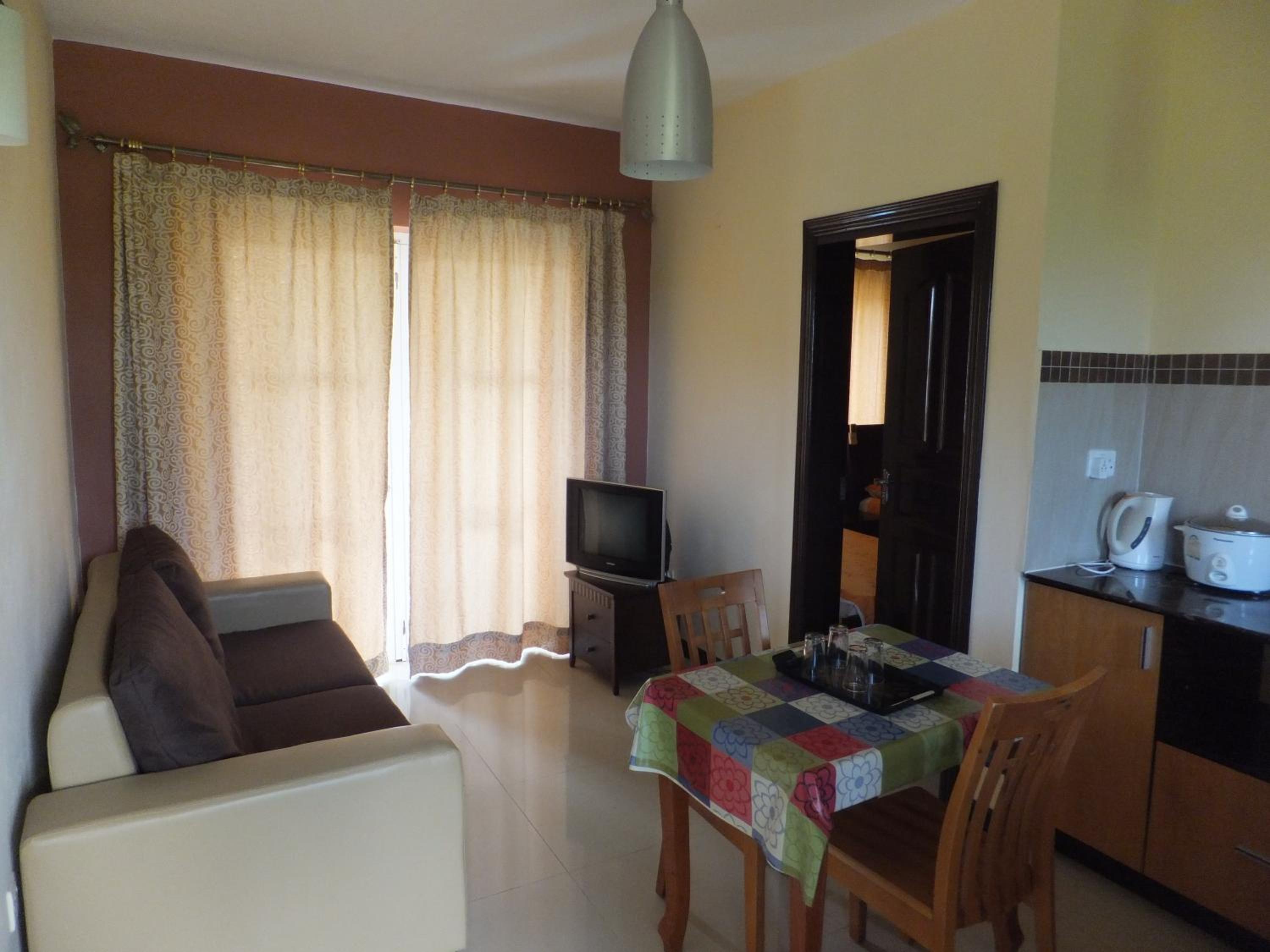 One-Bedroom Apartment - Photo 18