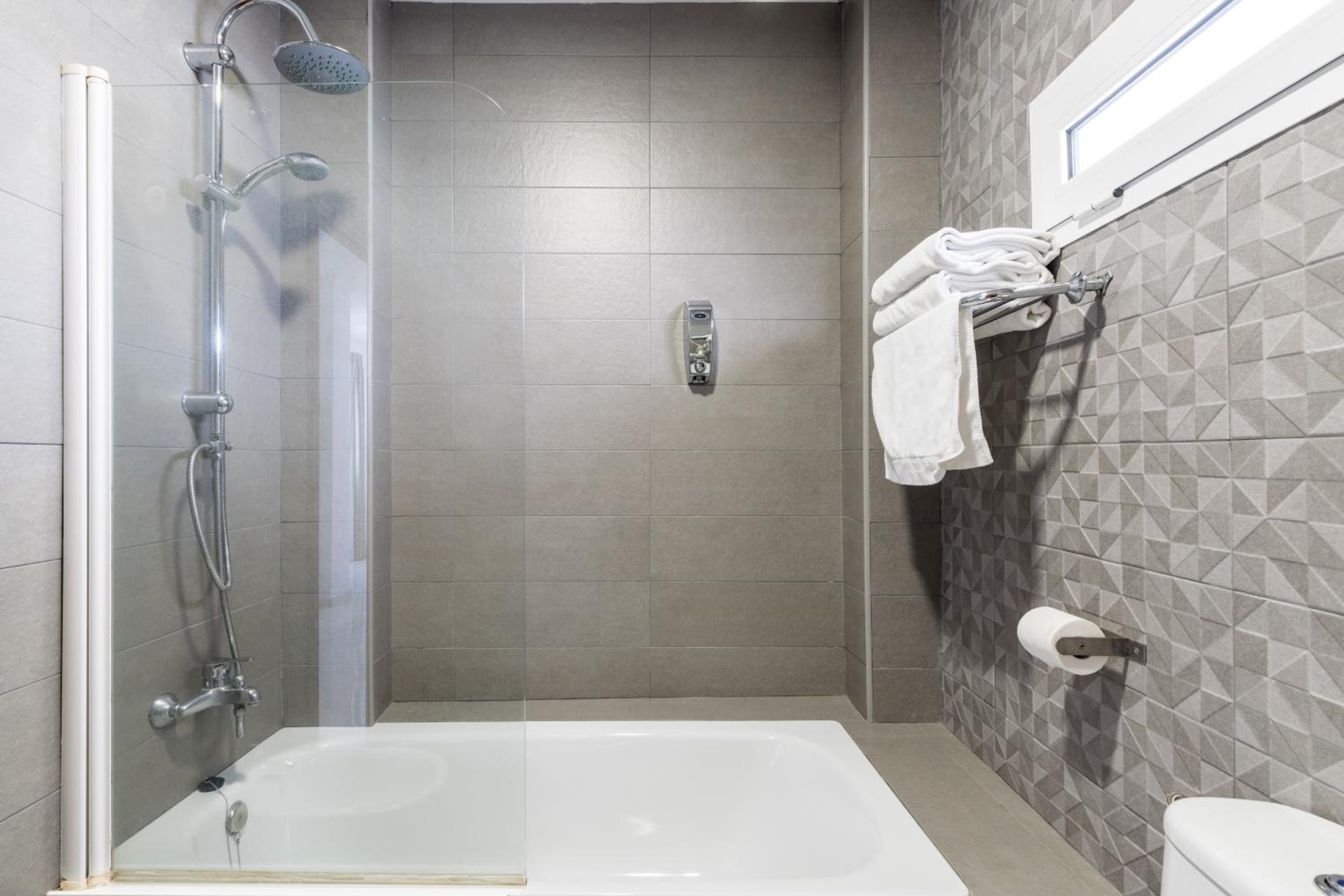 Junior Suite - Photo 9