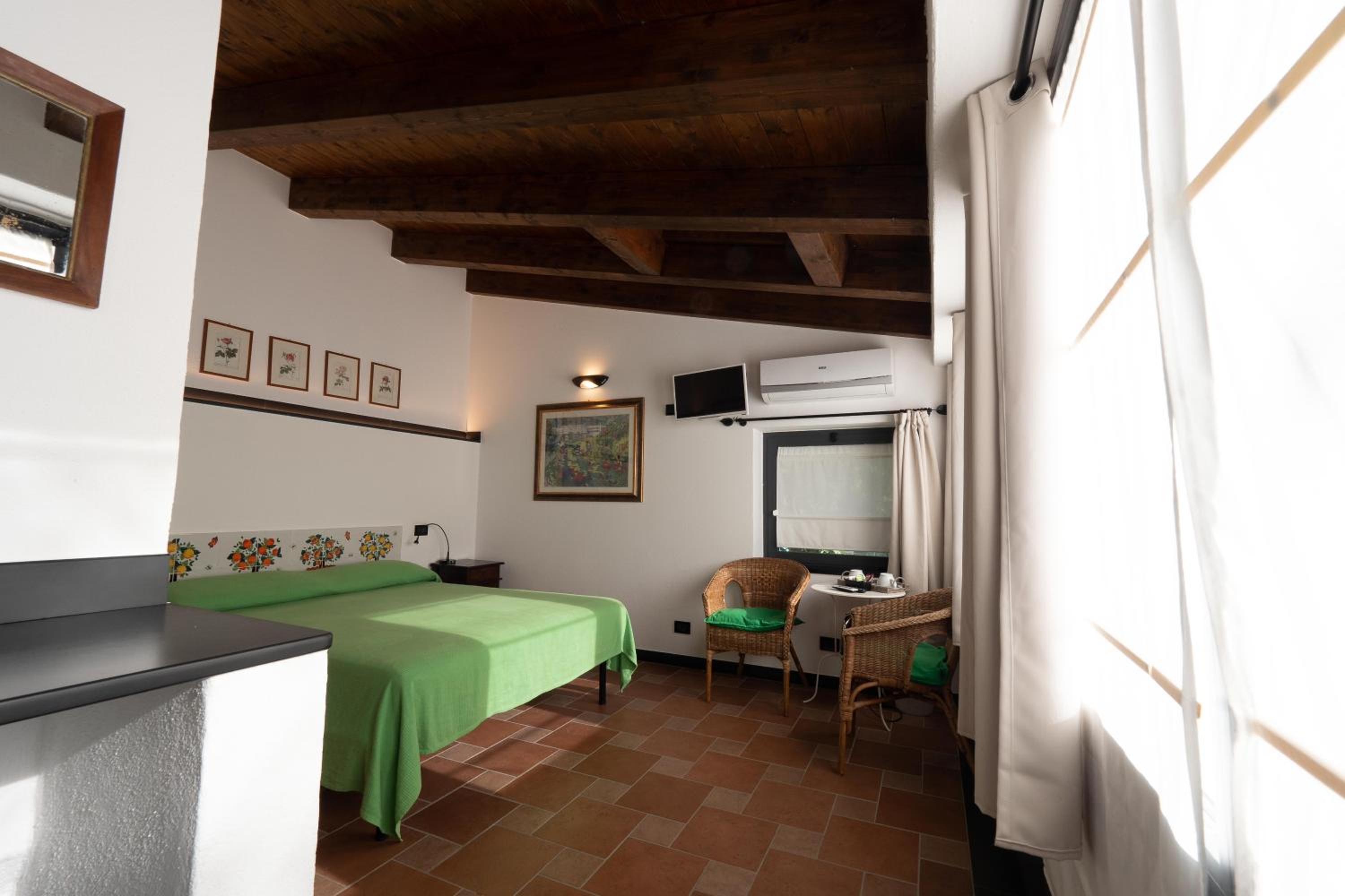 Deluxe Double Room photo 1