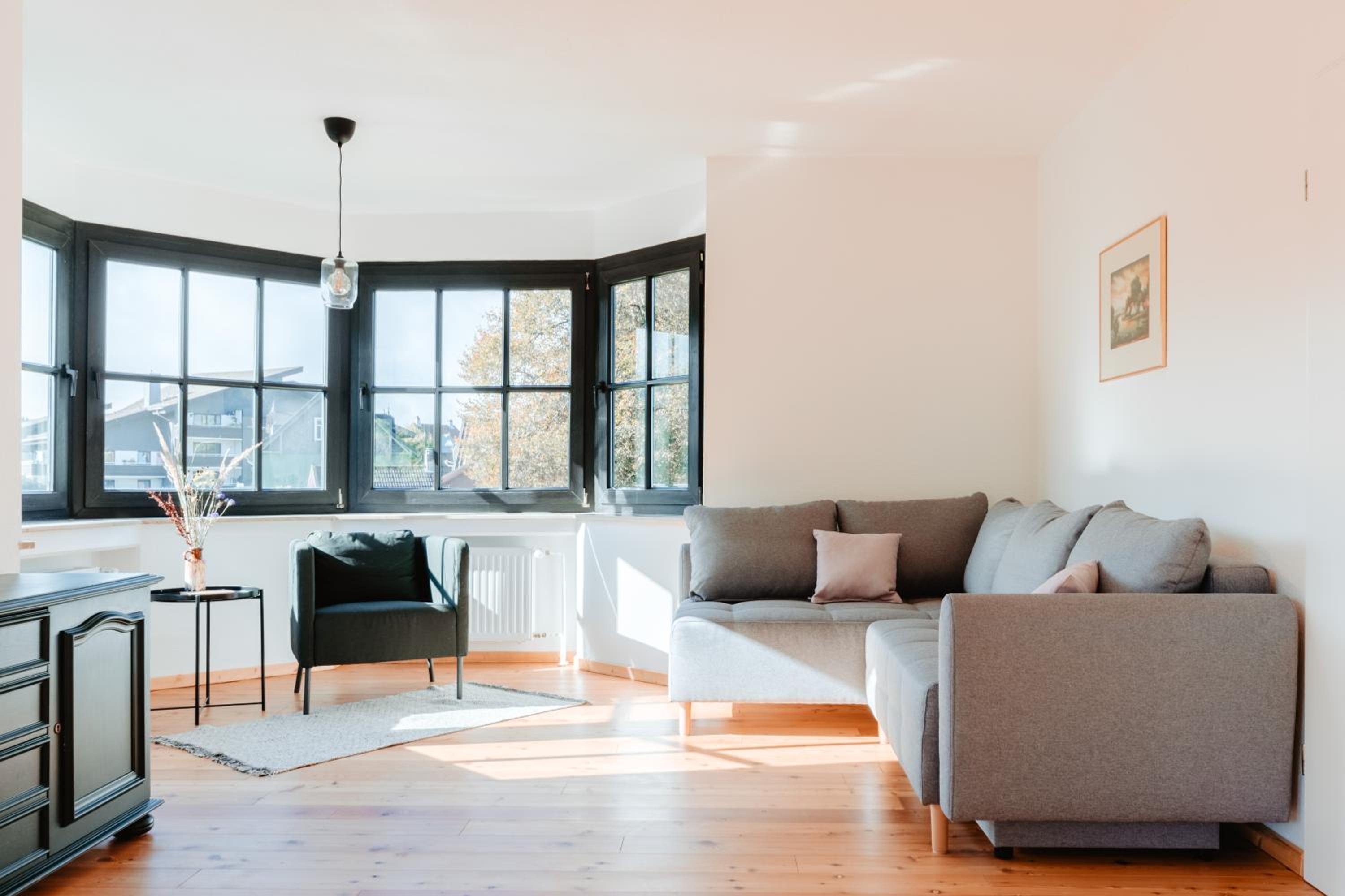 One-Bedroom Apartment with Balcony