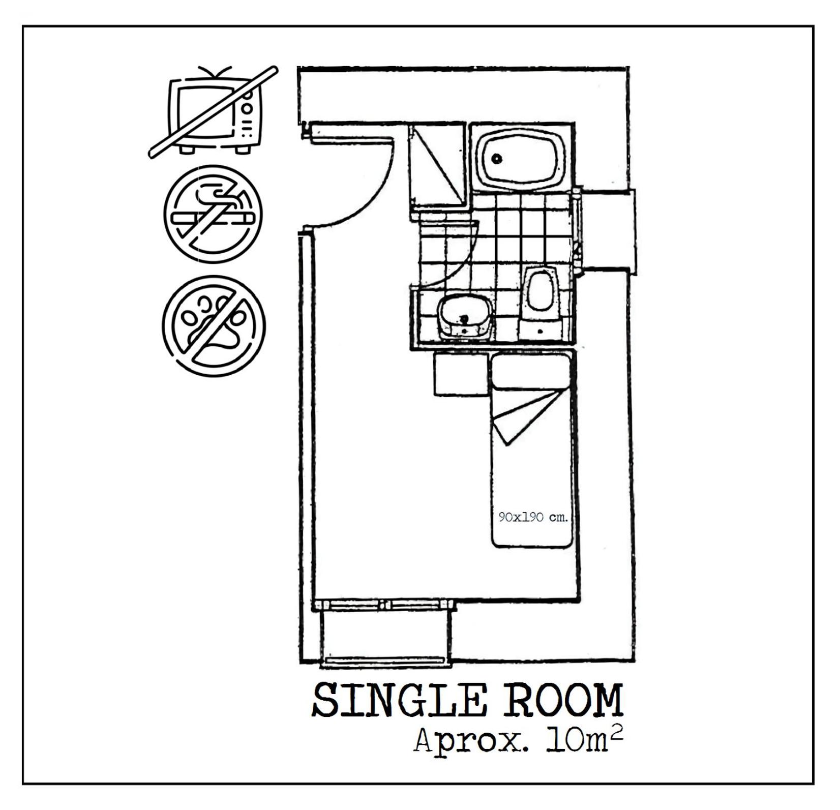 Single Room with Bathroom photo 2