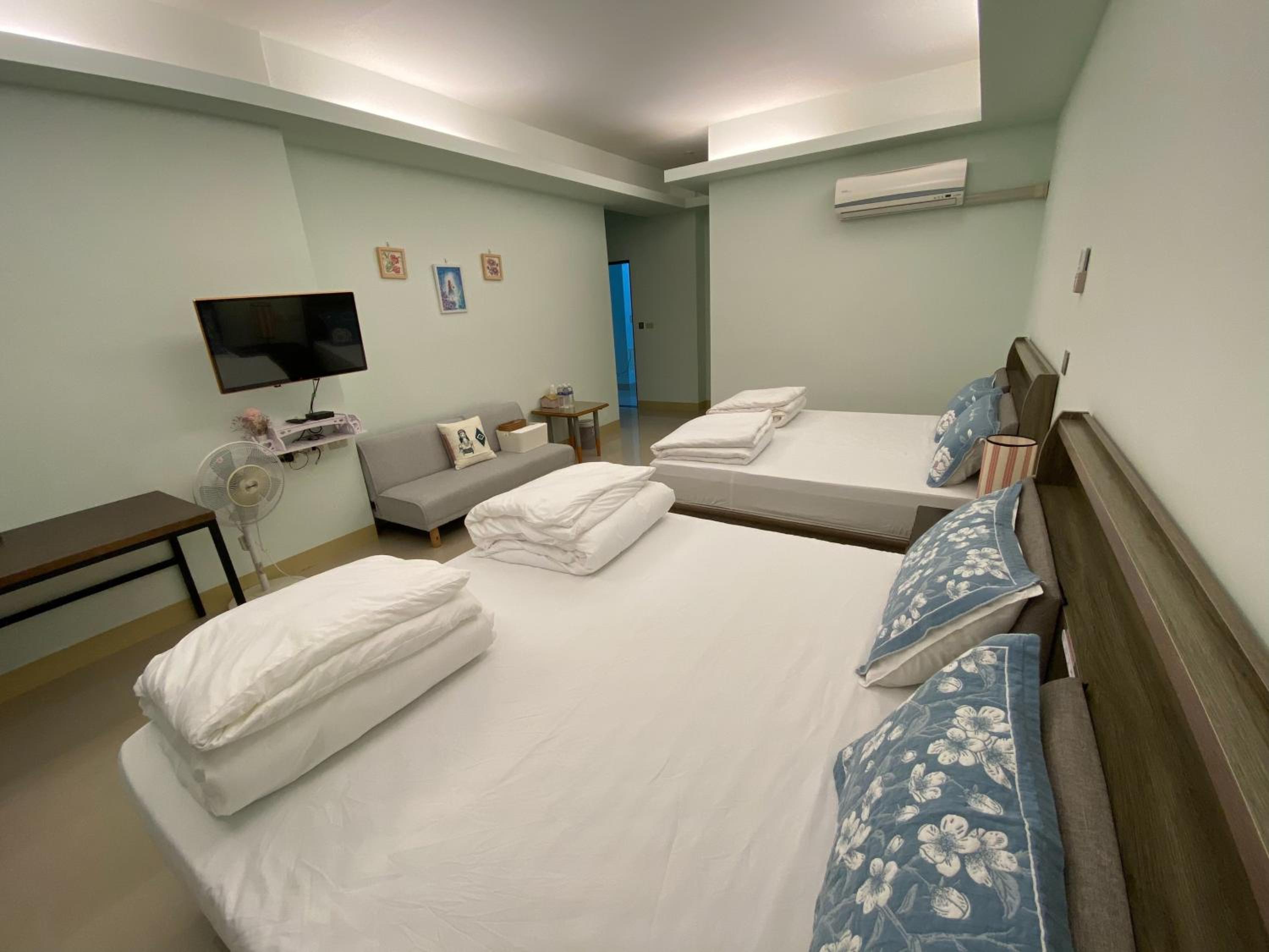 Quadruple Room photo 3
