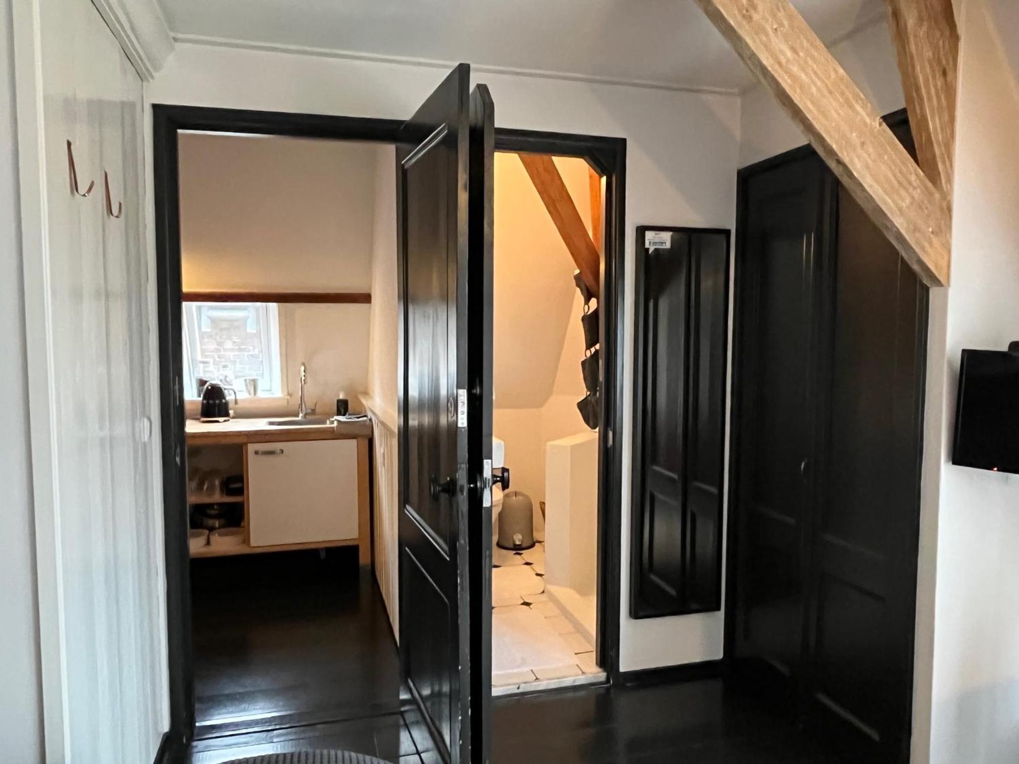 Double Room with Private Bathroom photo 3