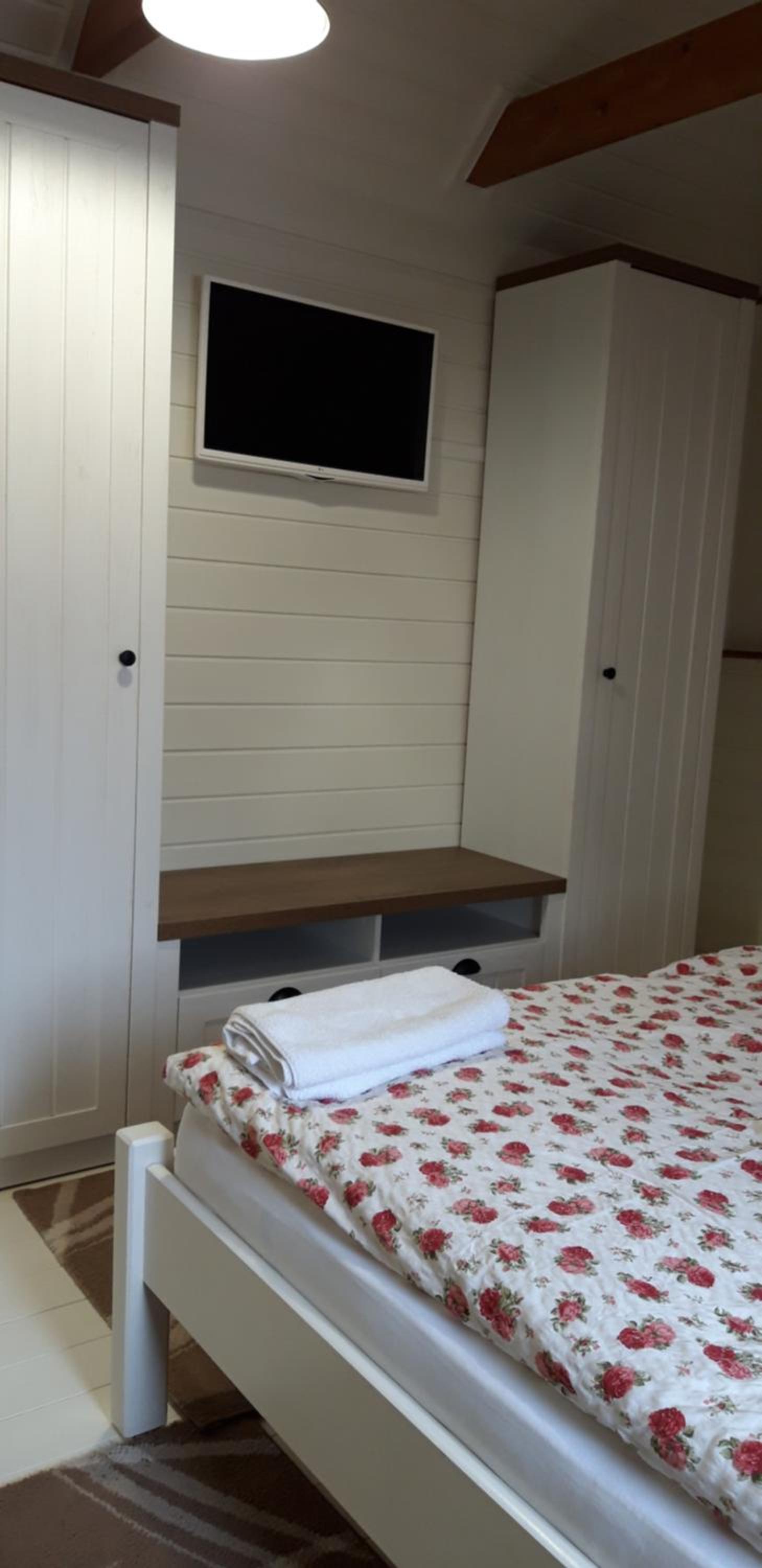Two-Bedroom Apartment - Photo 12
