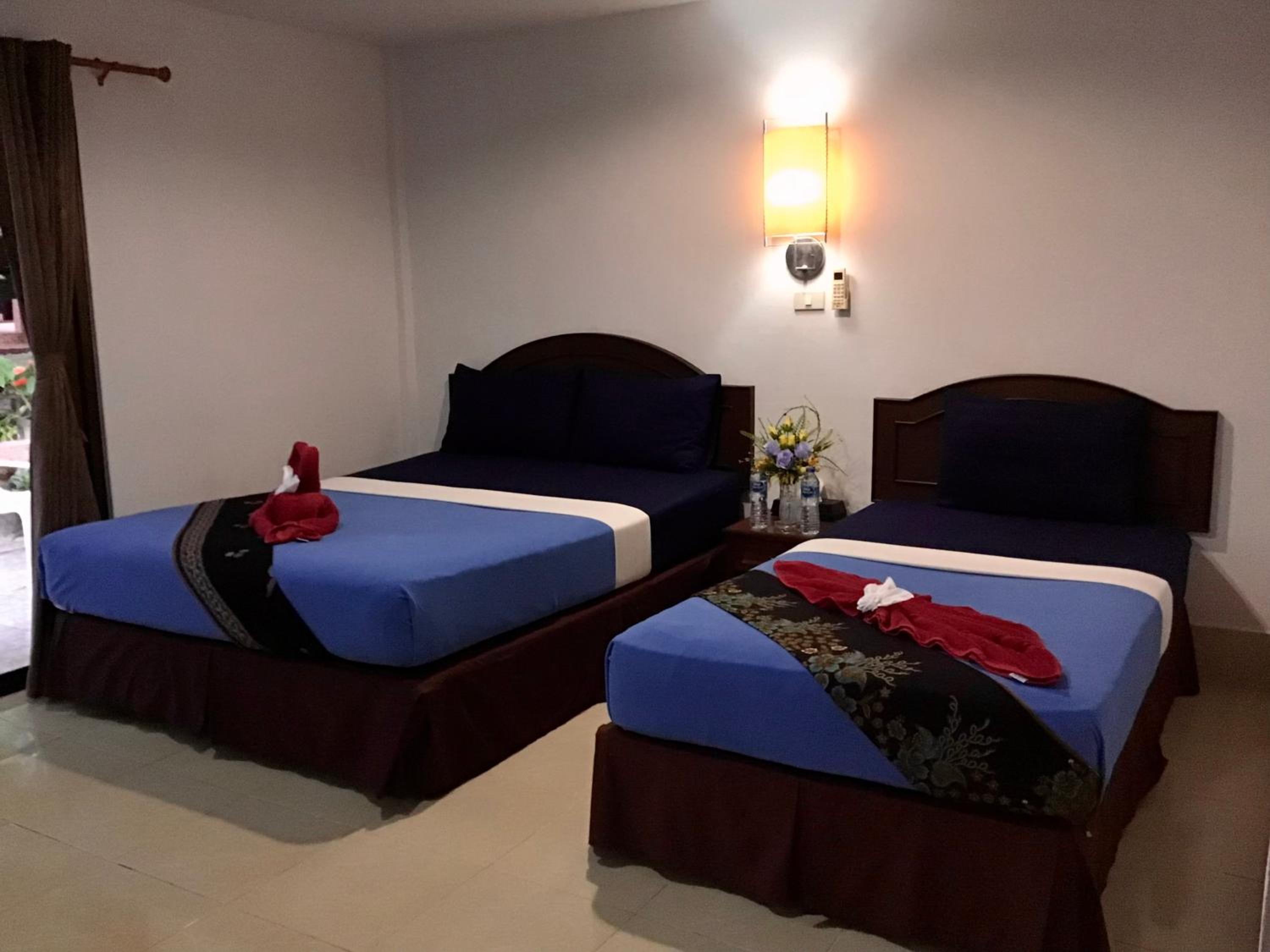 Deluxe Family Room photo 1