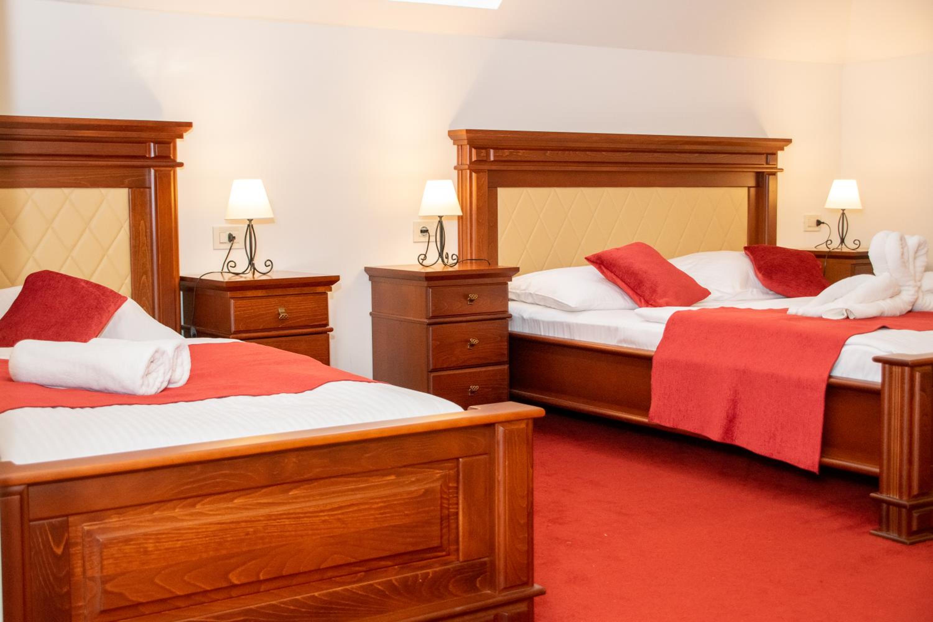 Deluxe Double Room with Extra Bed