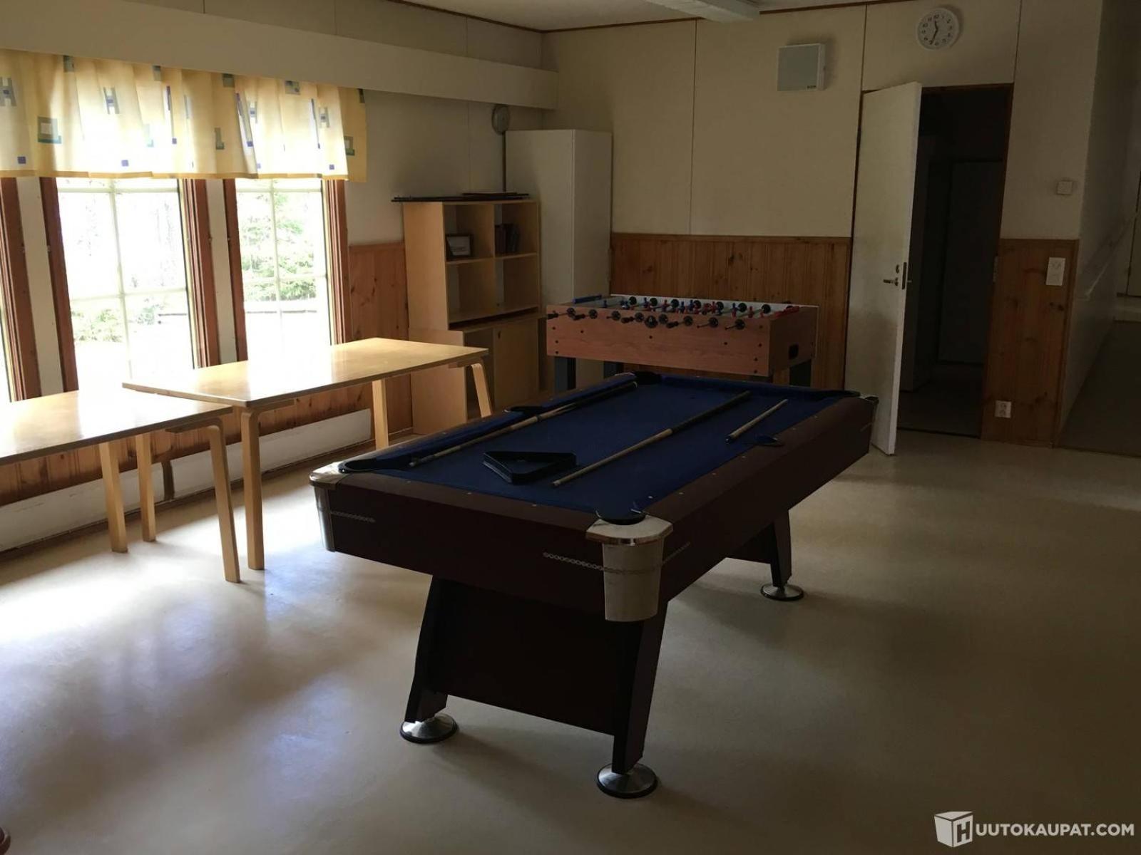 Apartment with Lake View - Photo 7