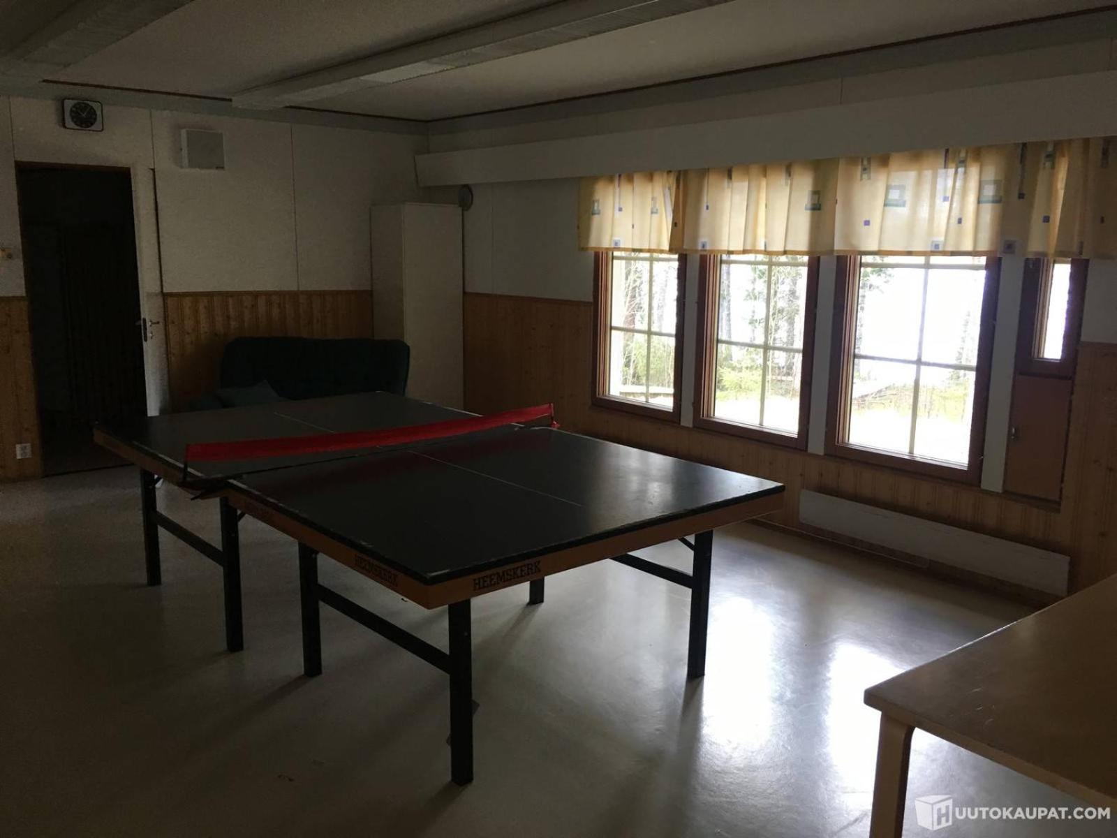 Apartment with Lake View - Photo 8