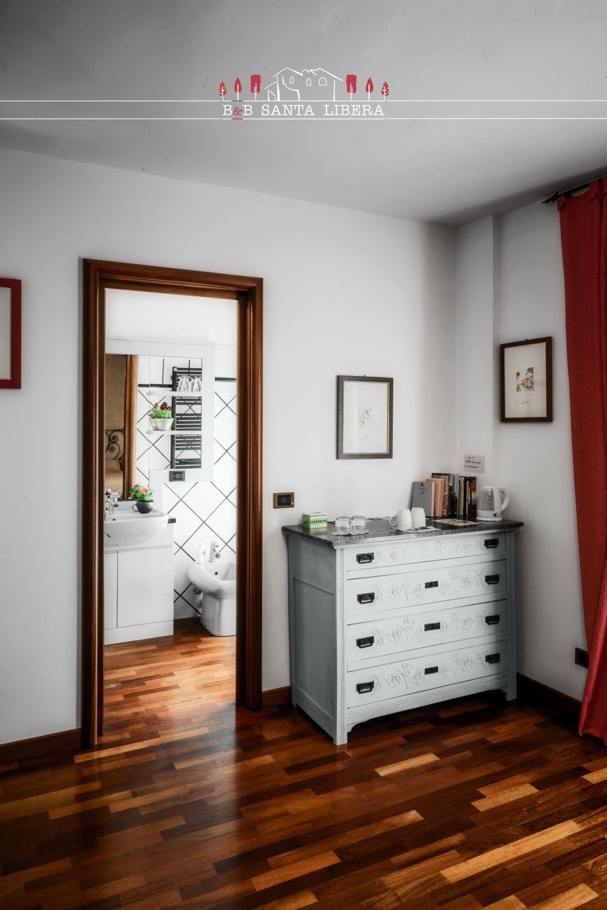 Double Room with Private Bathroom and Garden View - Photo 3