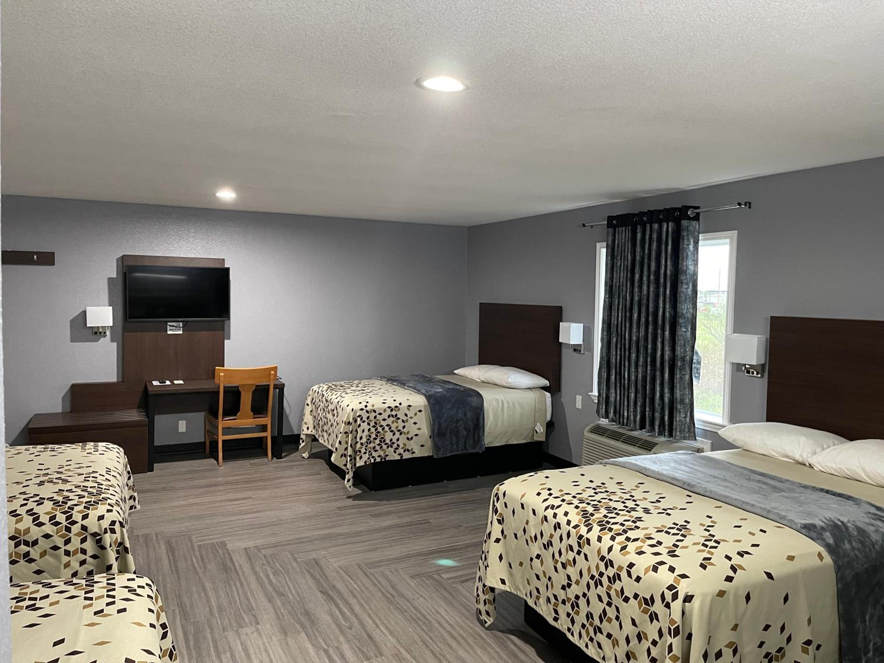Family Two-Bedroom Suite photo 2