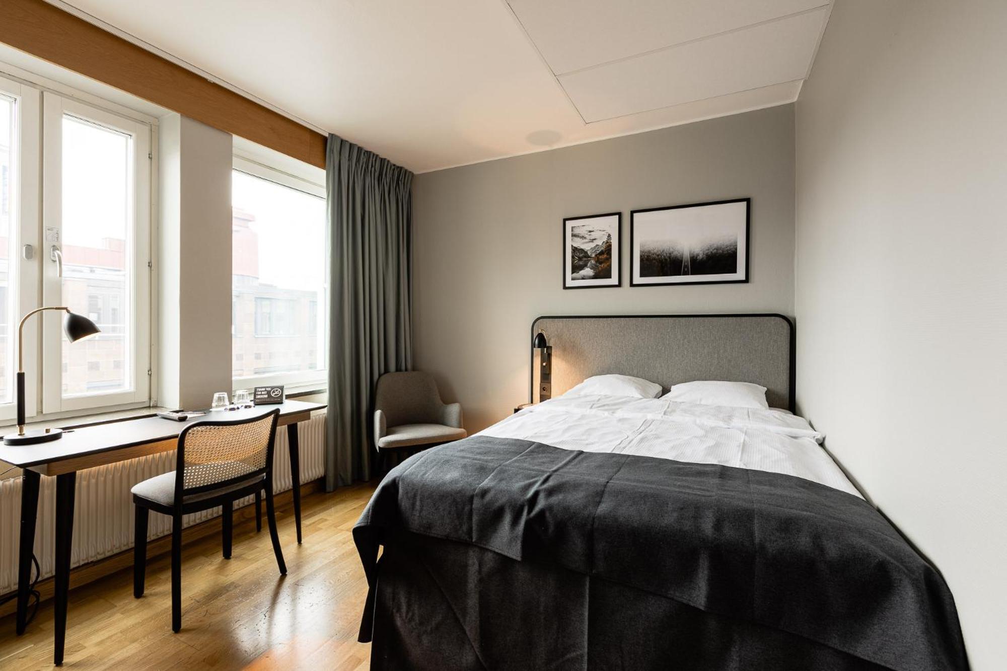 Compact Single Room photo 1