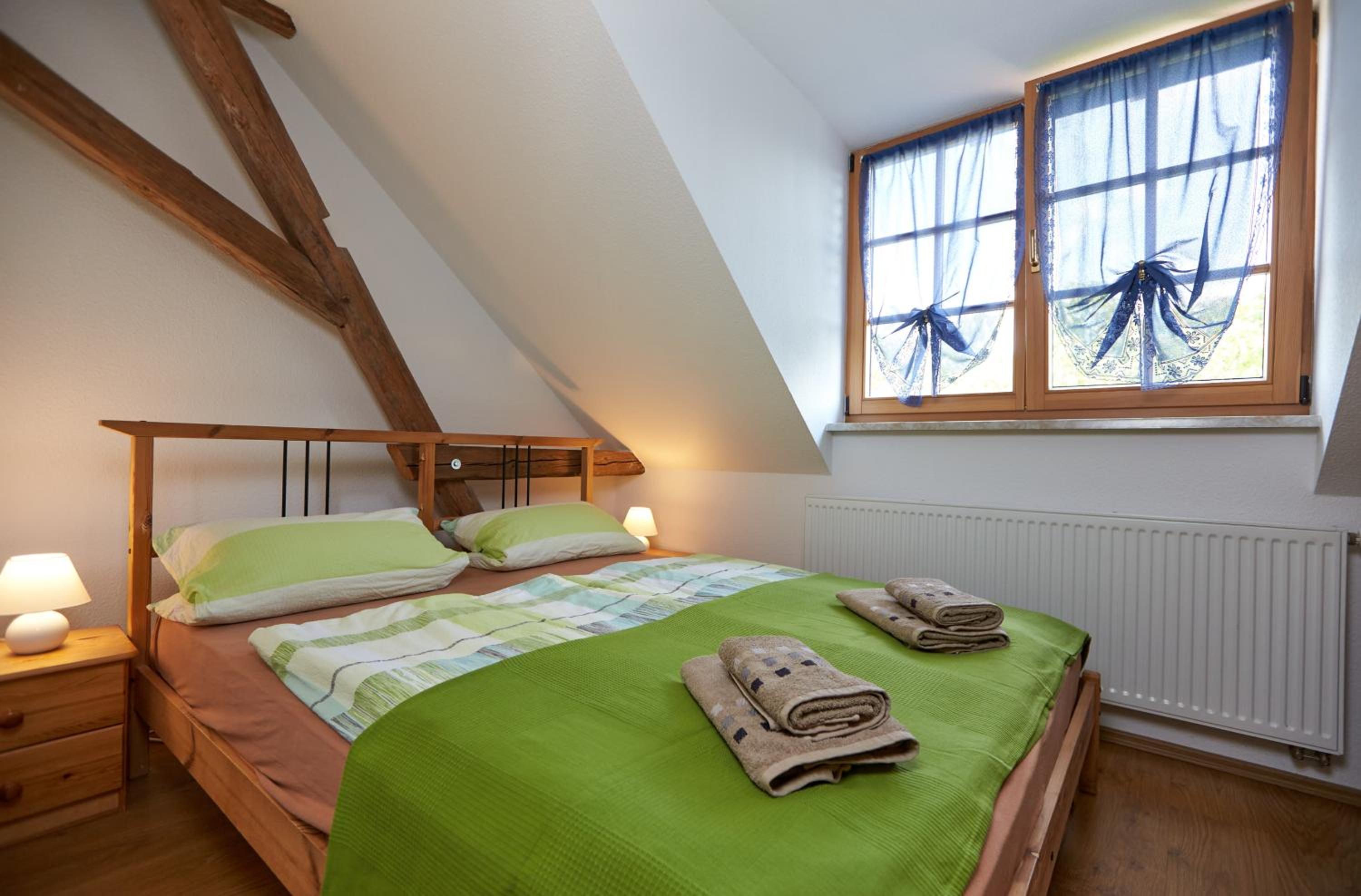 Budget Double Room - Photo 13
