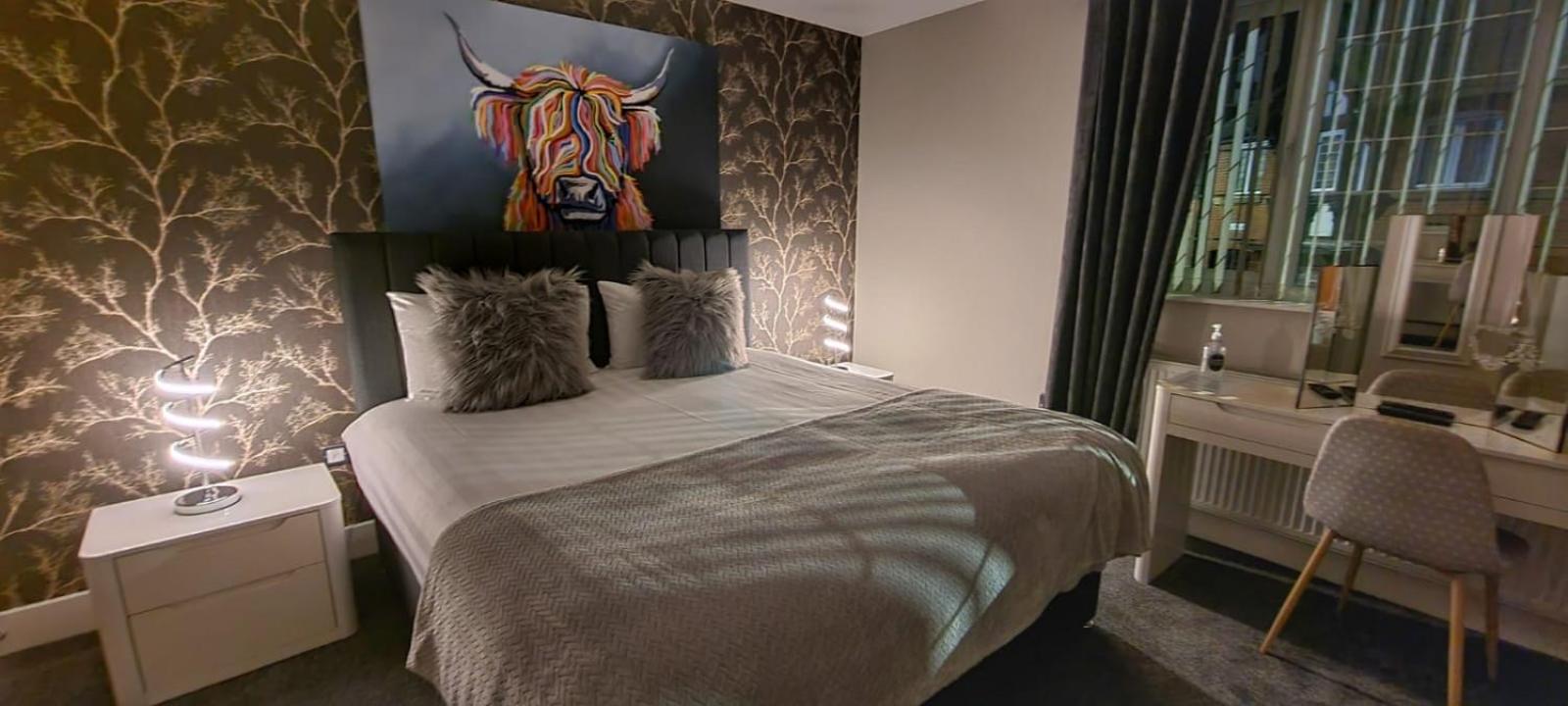 Deluxe King Room
