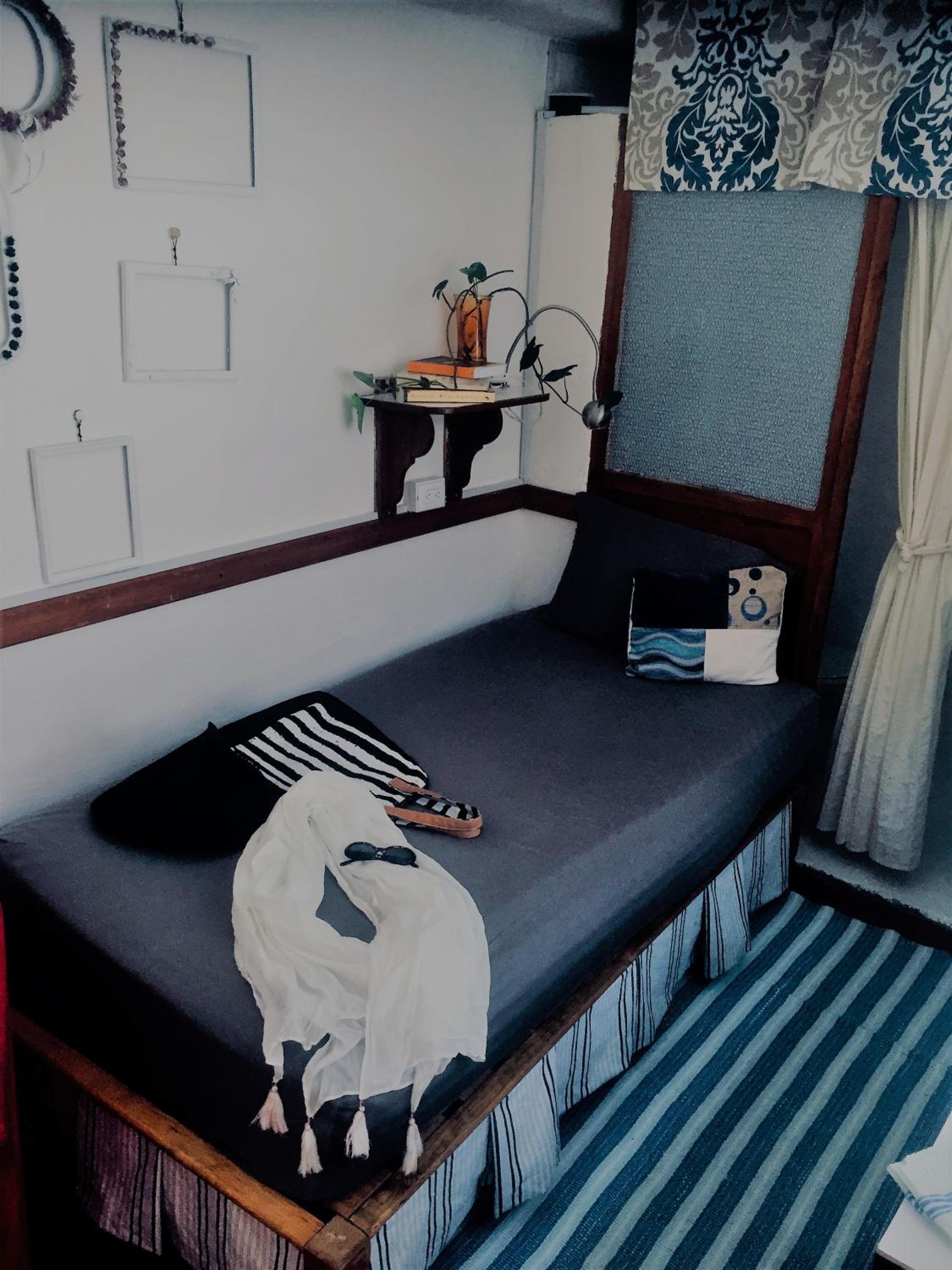 Small Single Room photo 1