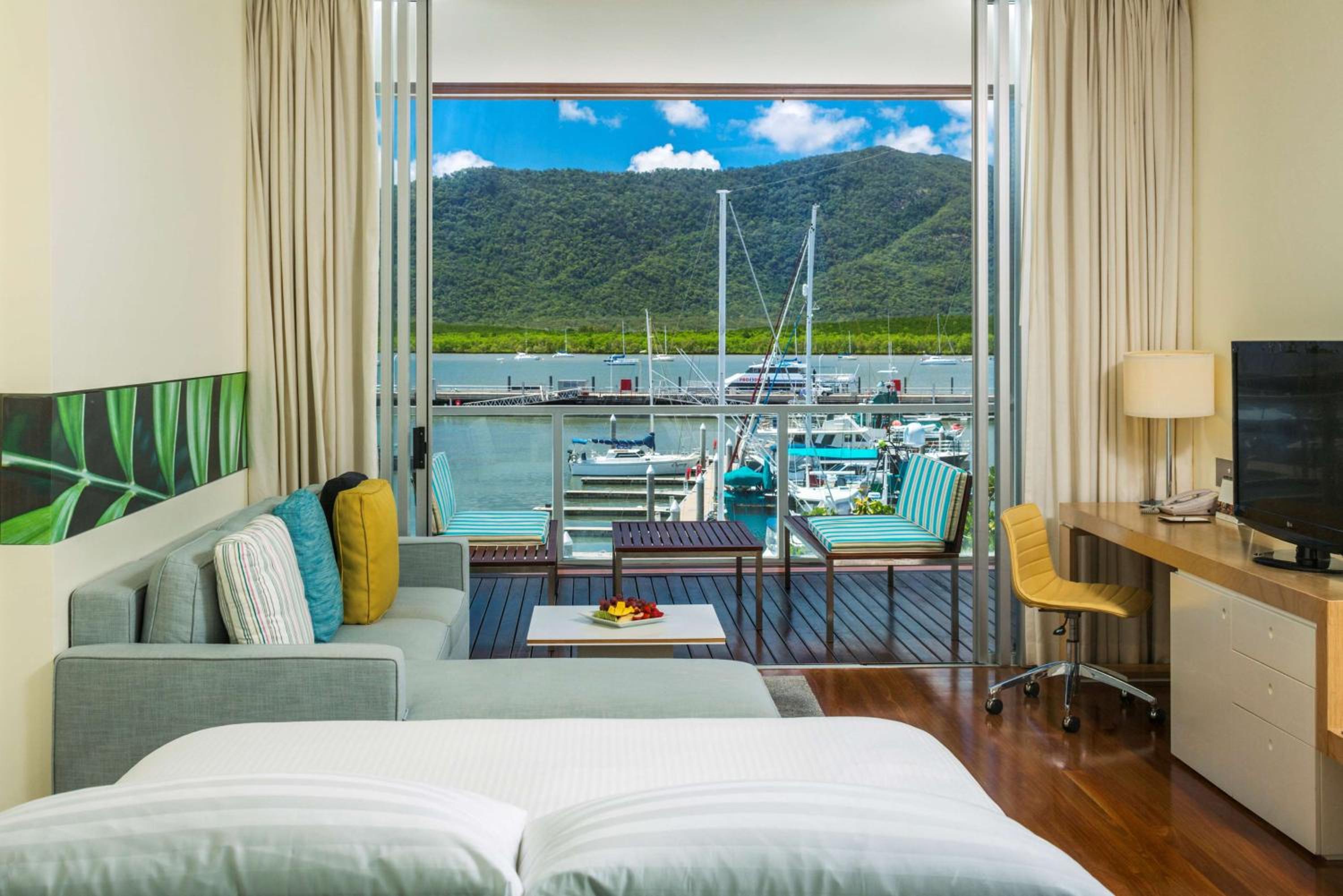 Horizon Club Marina View Room with Club Lounge Access thumbnail 5