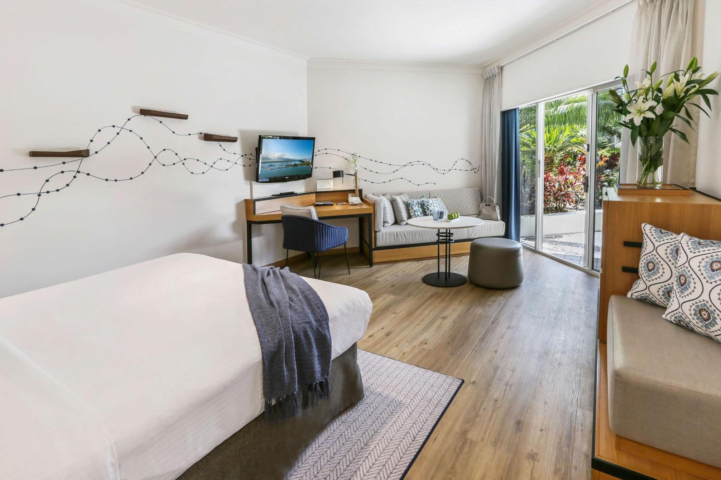 Deluxe Double Room - Photo 8