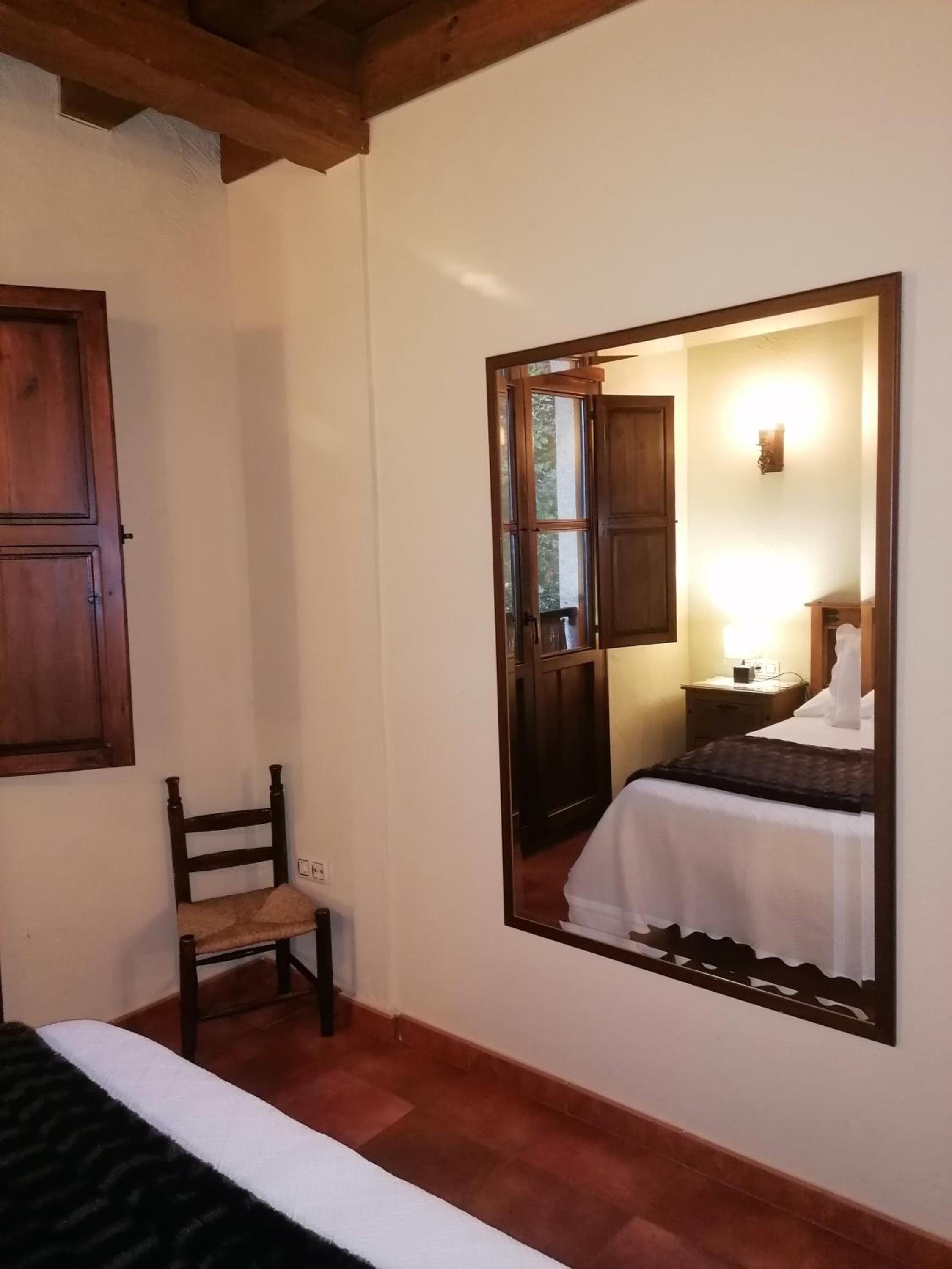 Two-Bedroom Apartment (3 Adults) photo 3