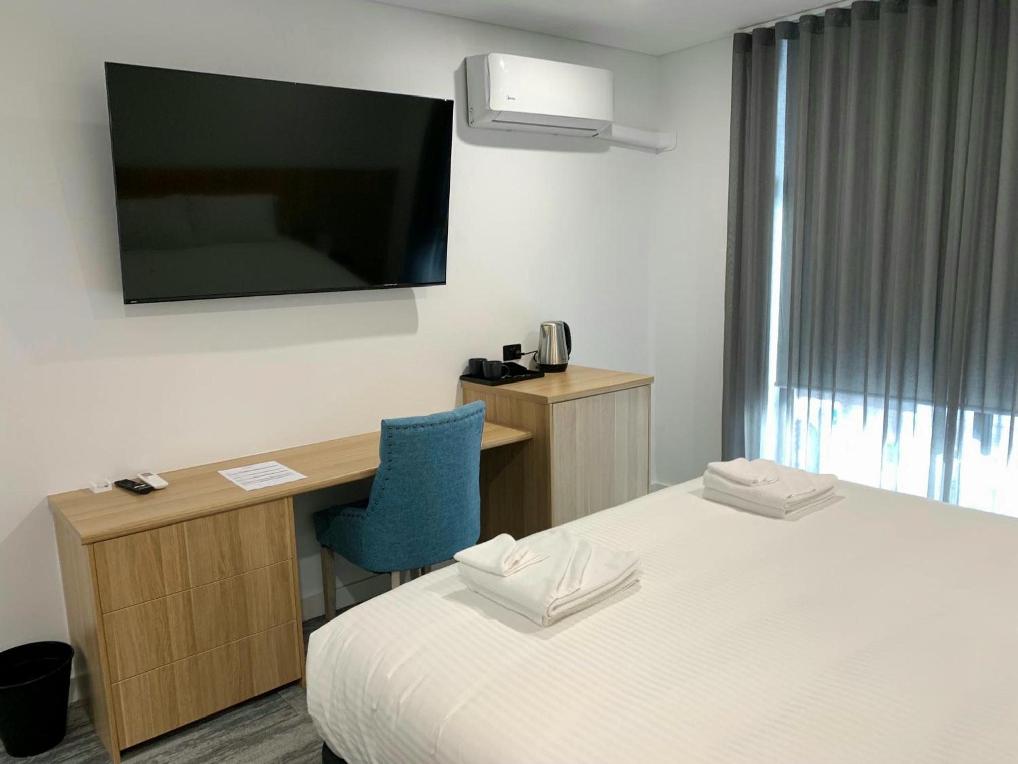 Classic Double Room - Non Pet Friendly - Photo 6