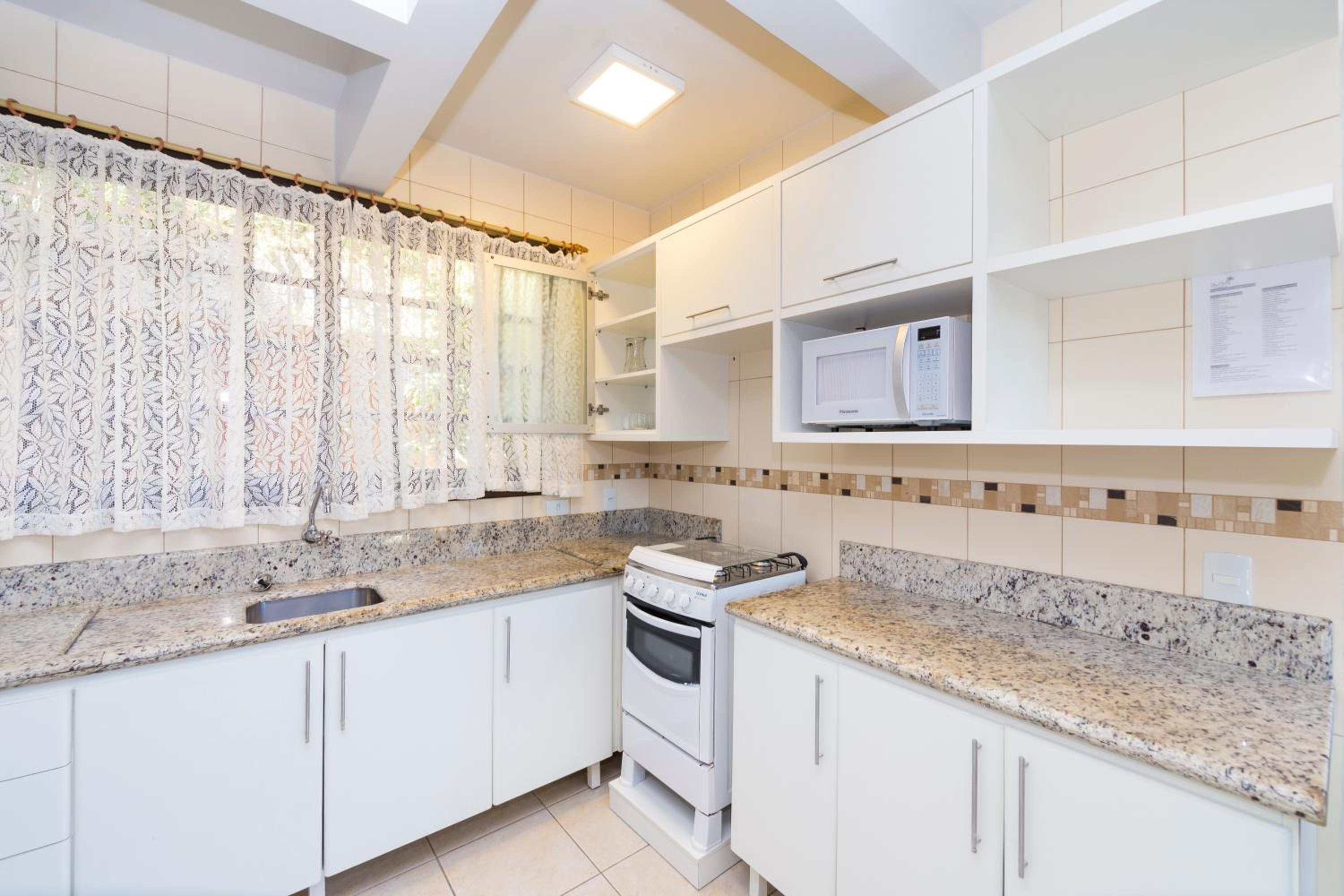 Two-Bedroom Bungalow - Photo 10