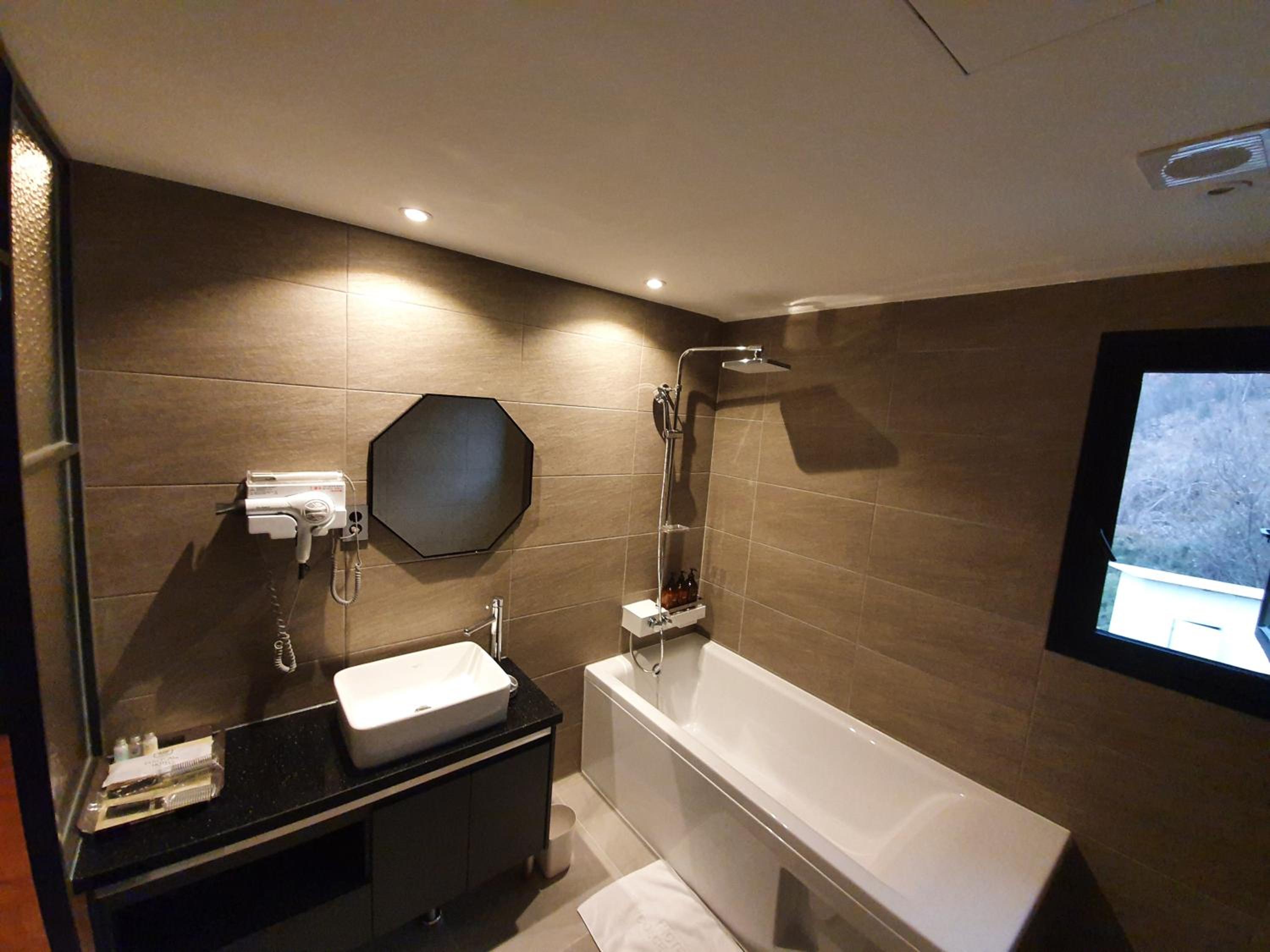 Suite photo 2