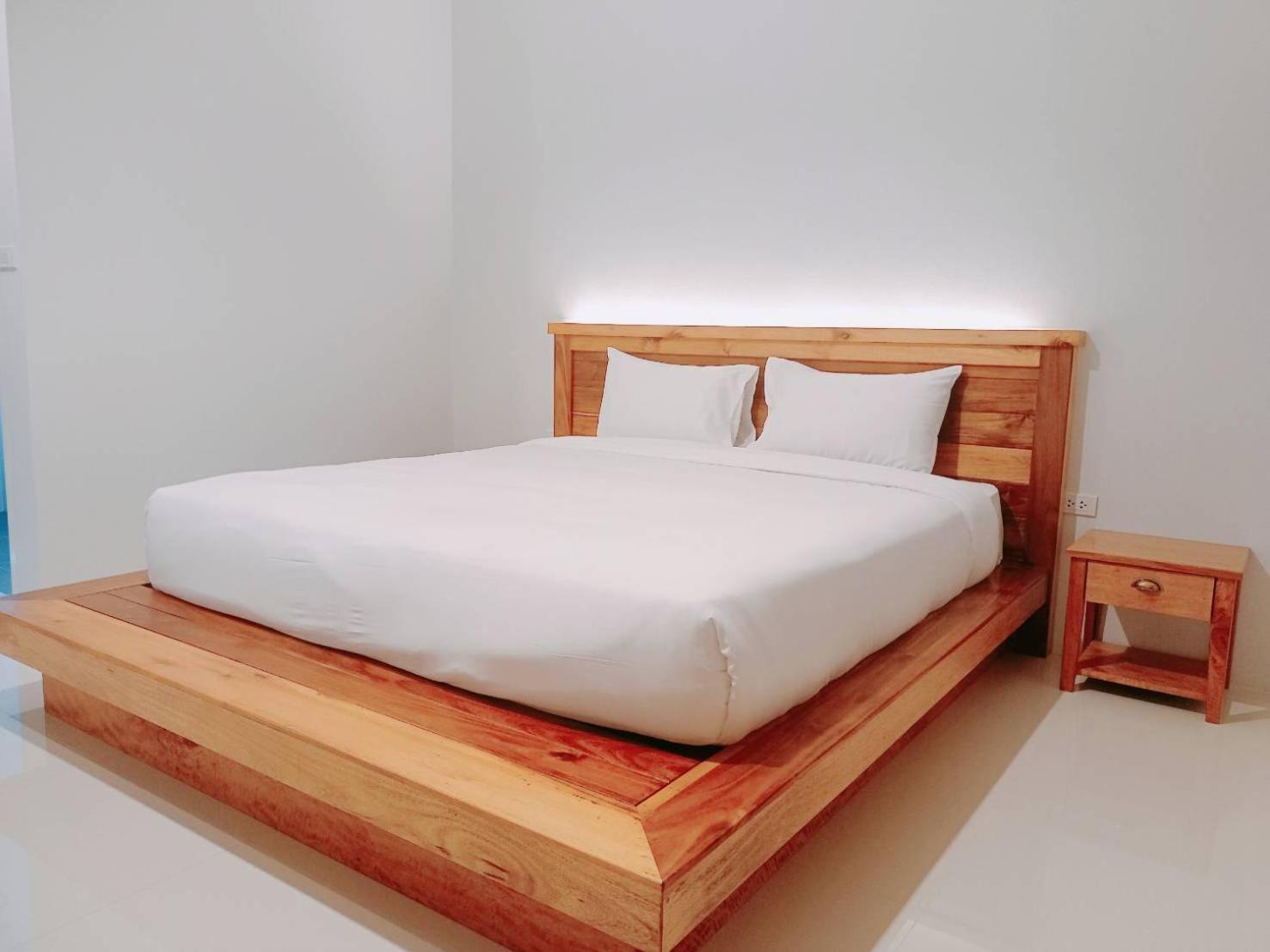 Standard Single Room - Photo 12