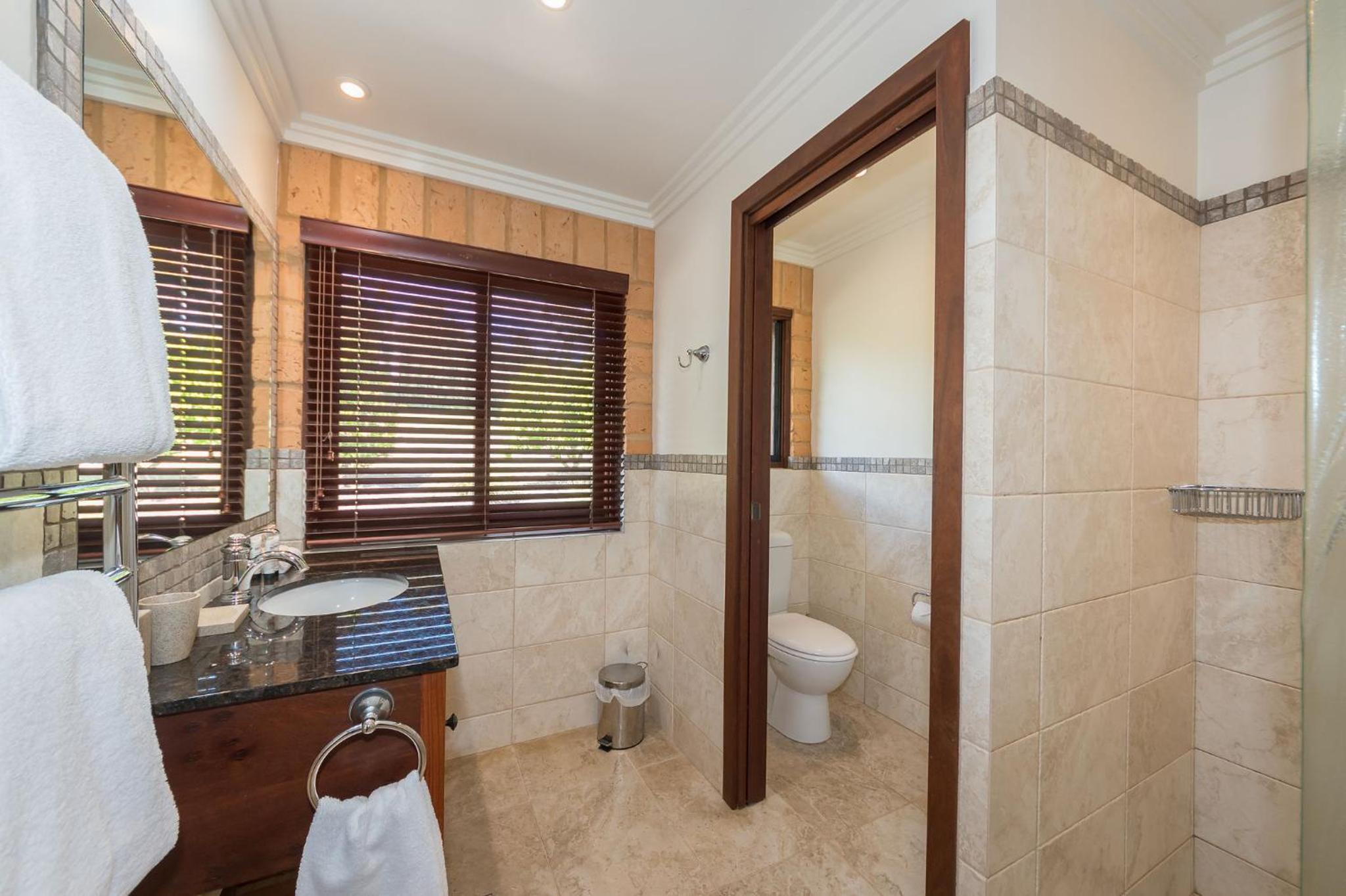 One-Bedroom Bungalow photo 2