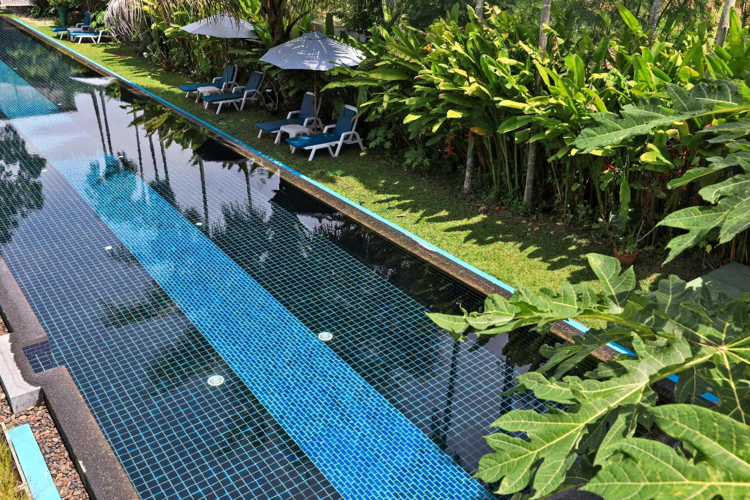 Deluxe Double Room with Balcony - Photo 6