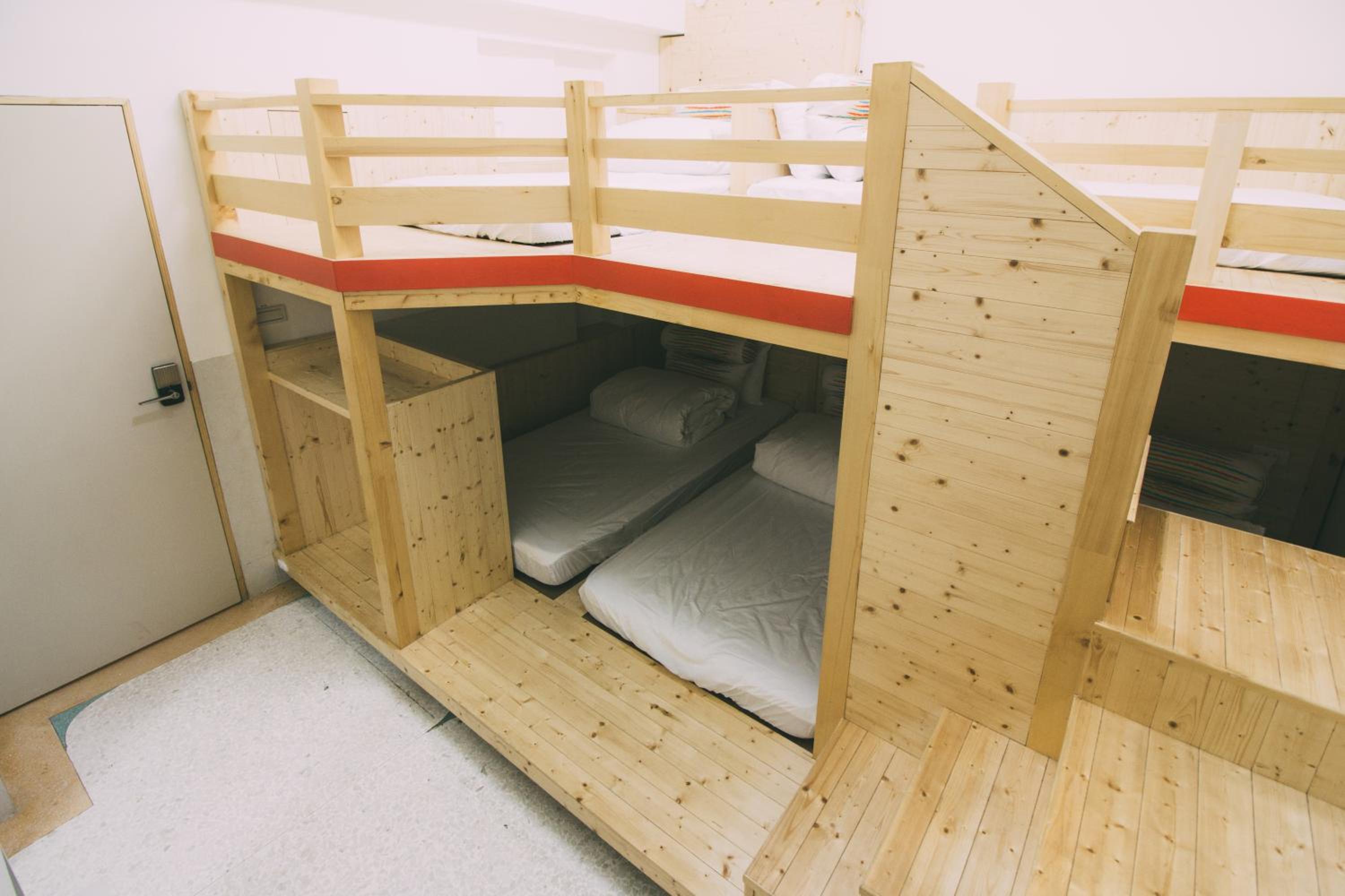 5-Bed Mixed Dormitory Room