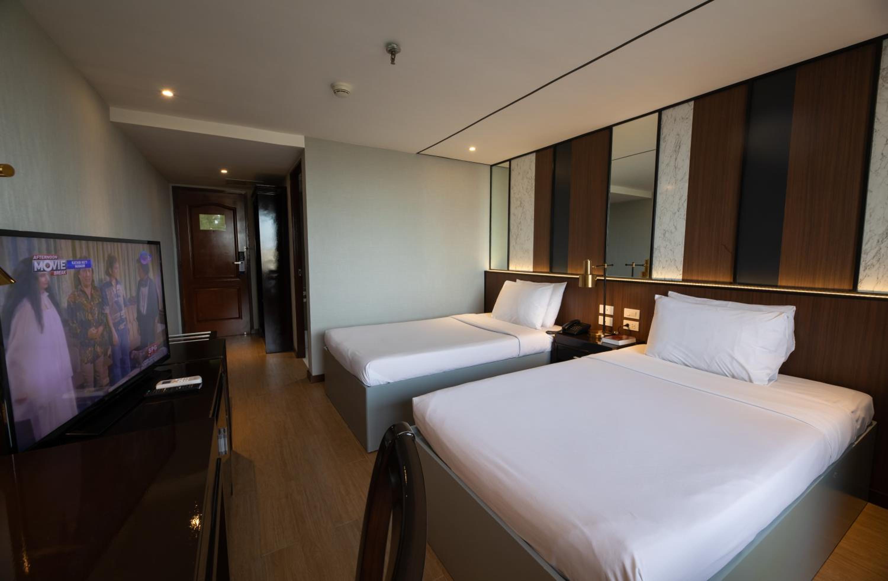 Deluxe Twin Room photo 2