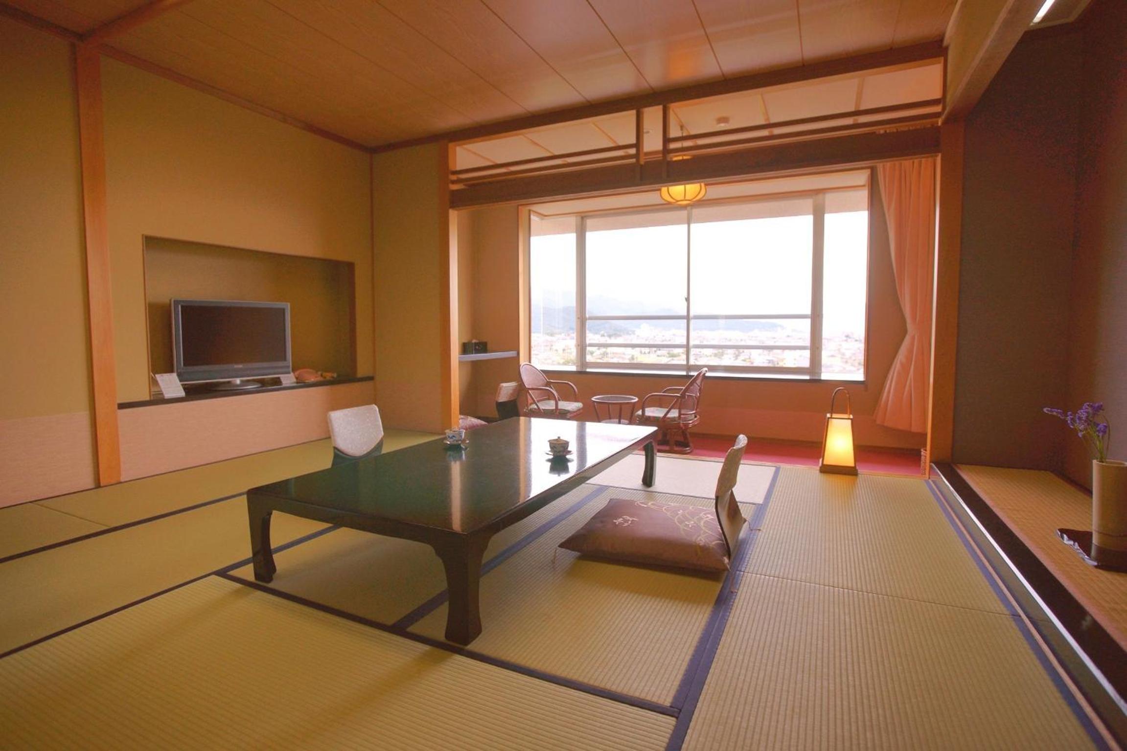 Japanese-Style Room with Mount.Fuji View