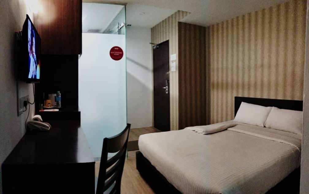 Deluxe Double Room - Photo 1