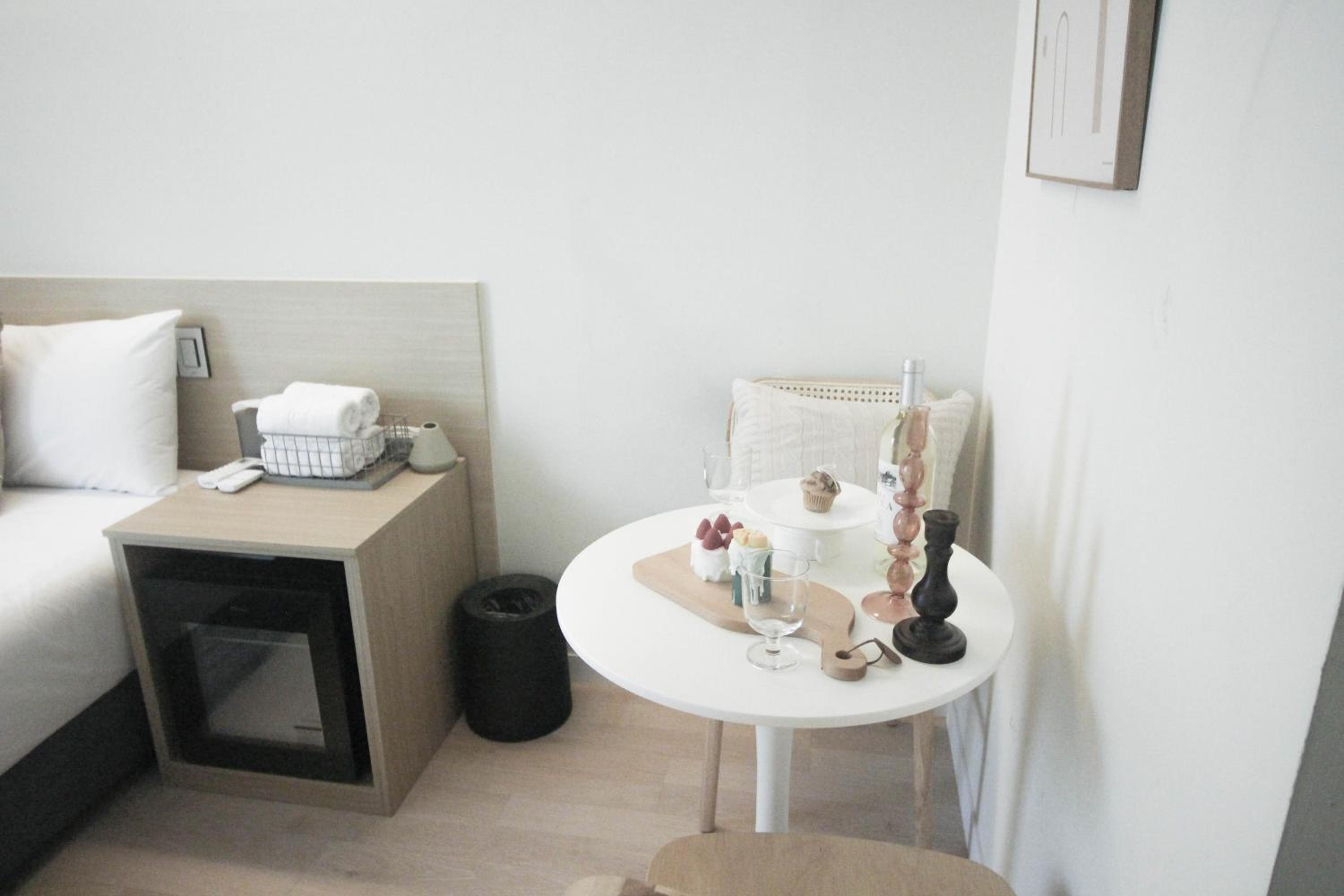 Double Room - Photo 14