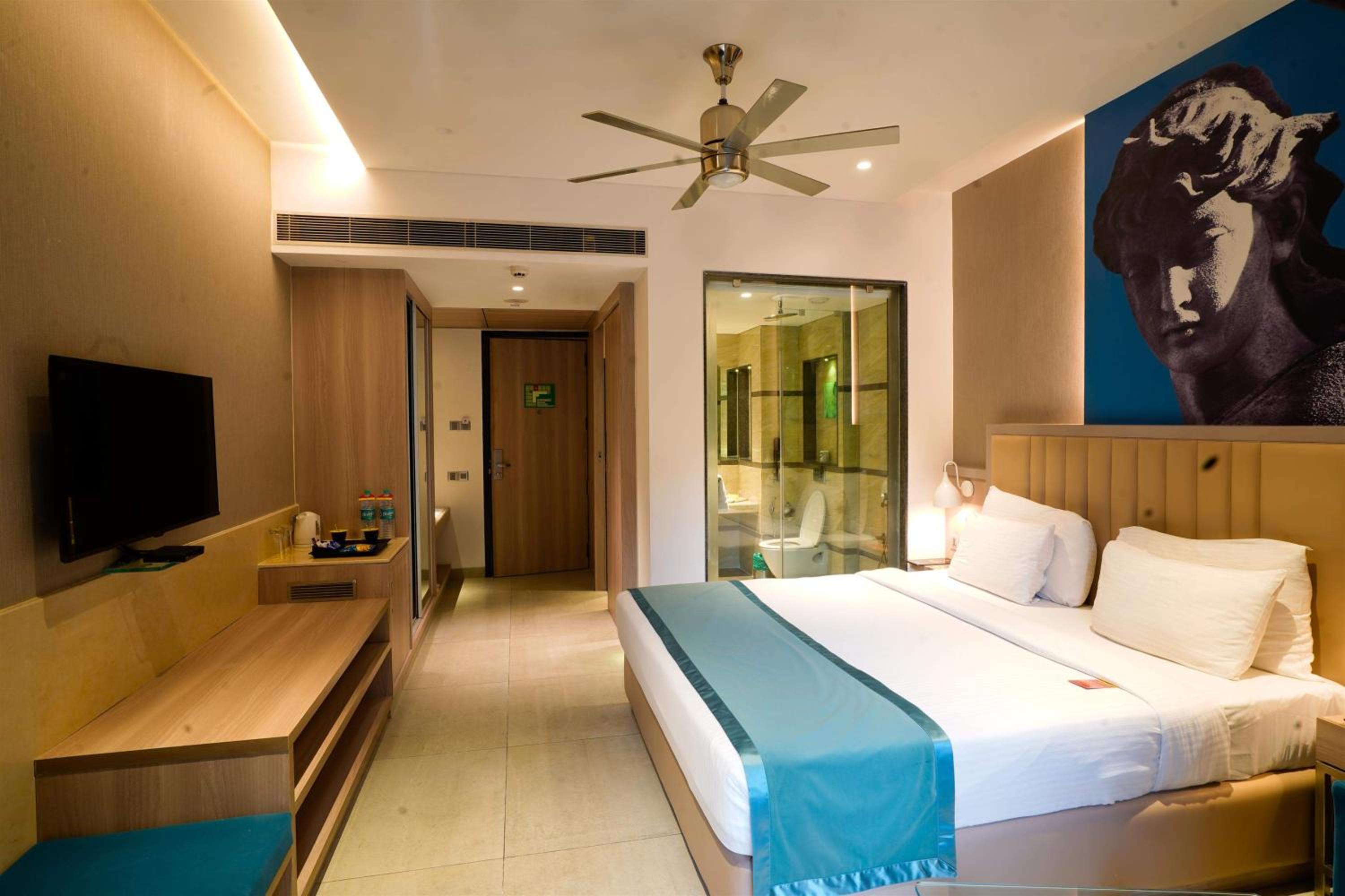 Retreat Room with 10% Discount on Food and Soft Beverages , SPA , Saloon and Laundry(only washing and Ironing) - Photo 6
