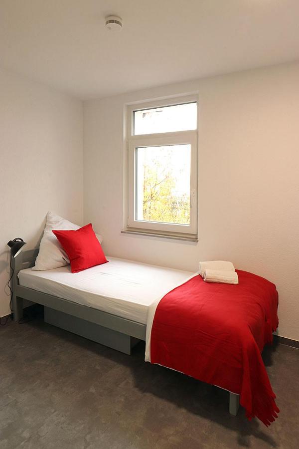 Economy Single Room