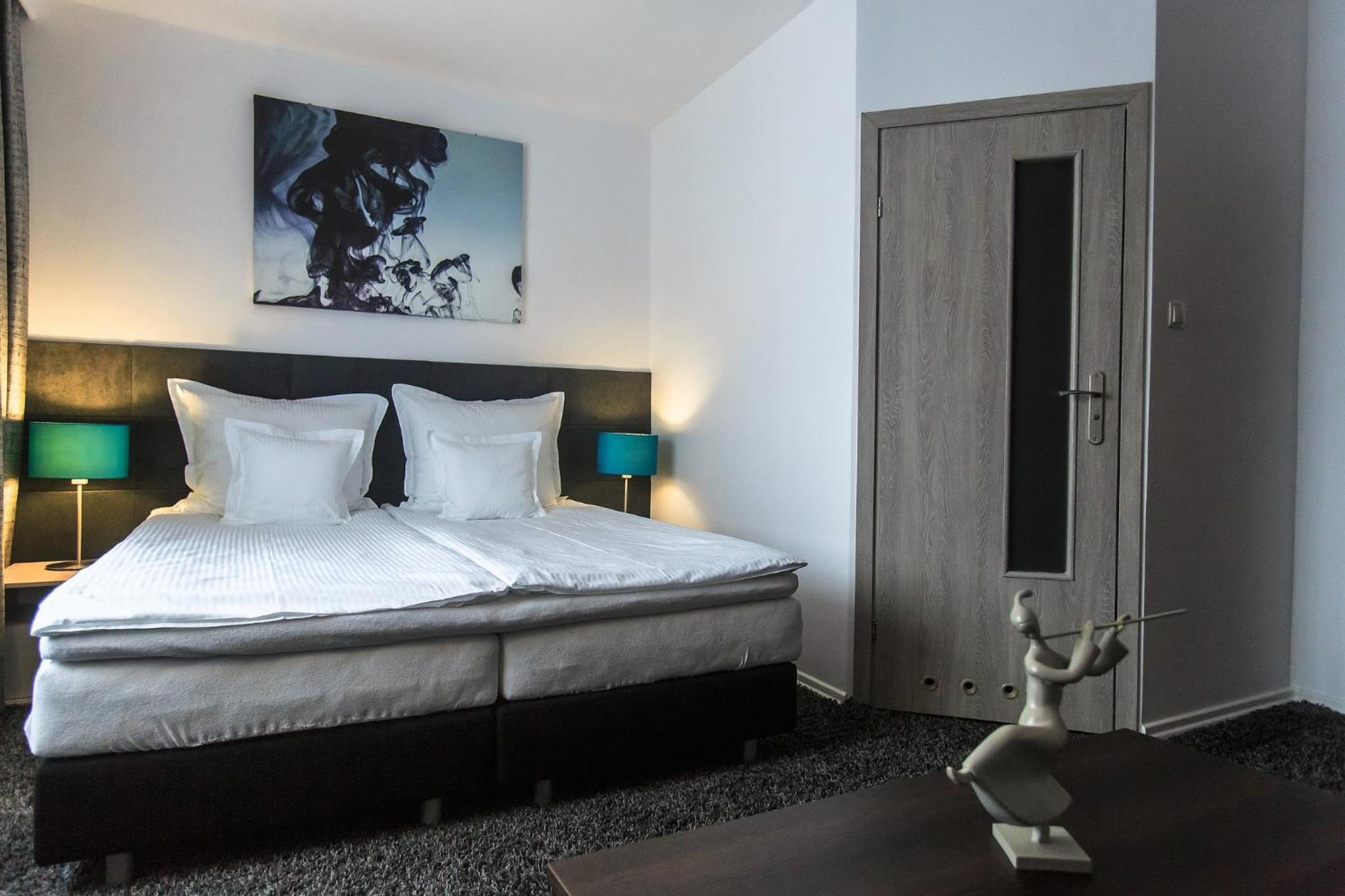 Superior Double Room with Sofa photo 3