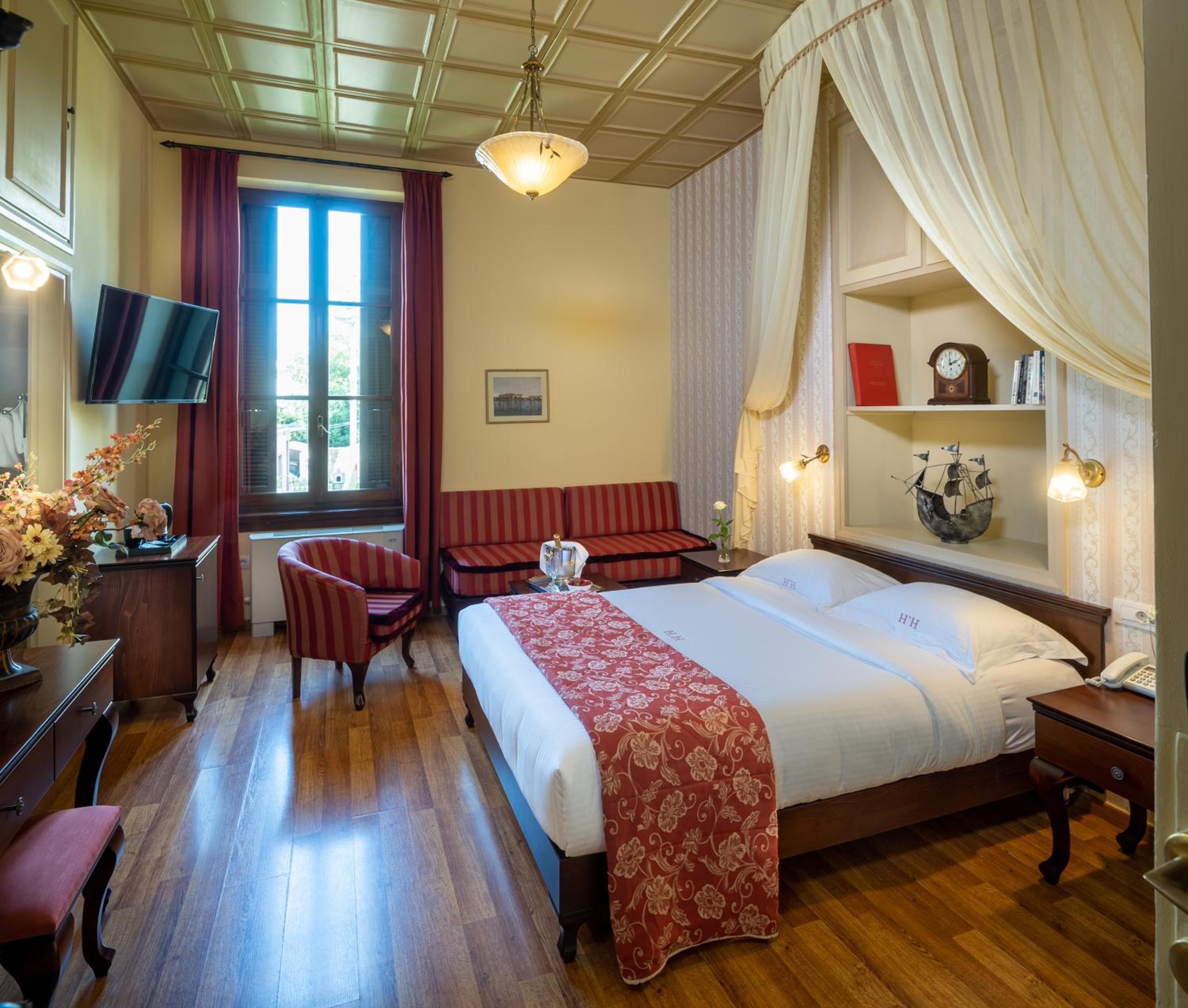 Superior Double or Twin Room - Photo 2