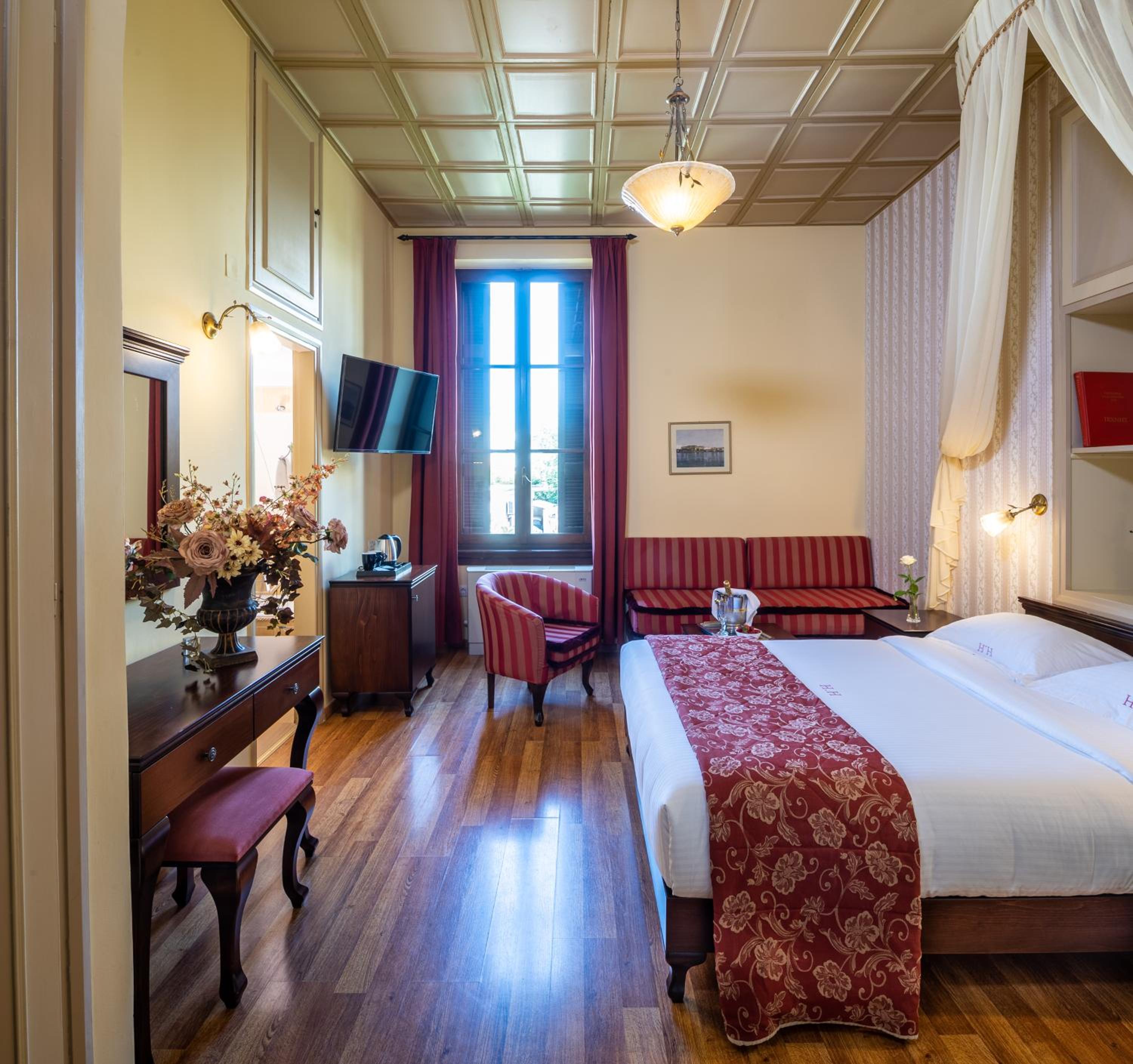 Superior Double or Twin Room - Photo 5