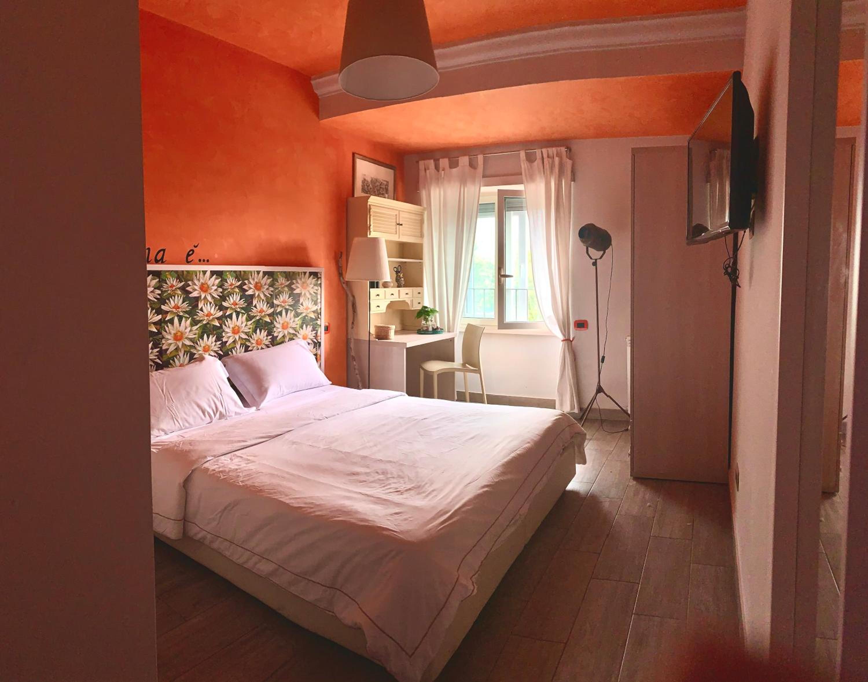Twin Room with Private Bathroom photo 1
