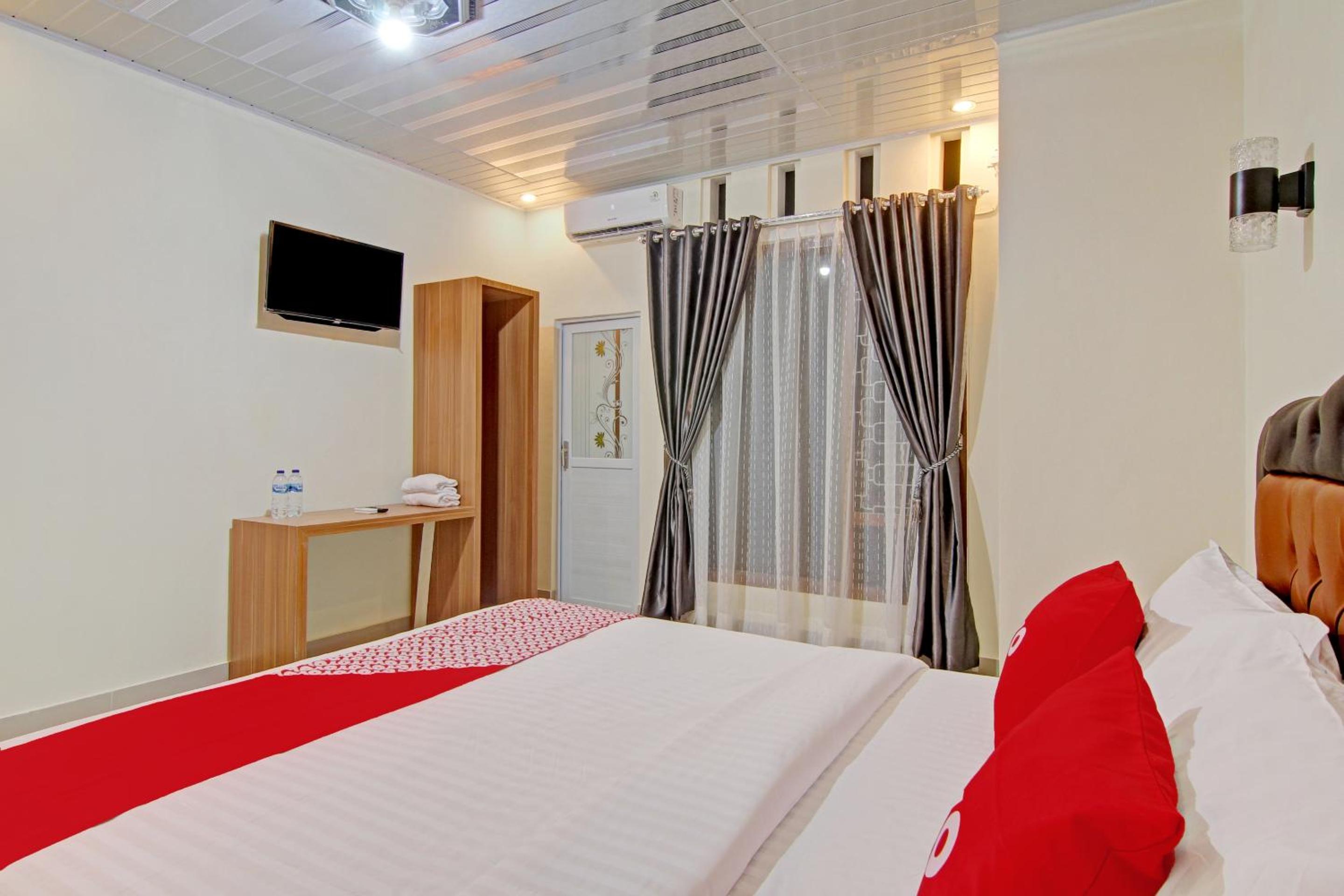 Deluxe Double Room photo 2